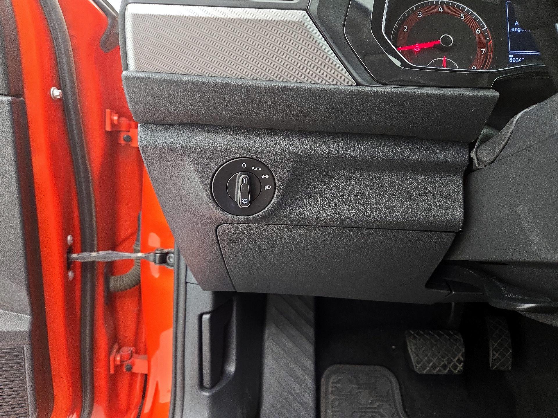 Thumbnail: 2019 Volkswagen Jetta - 13