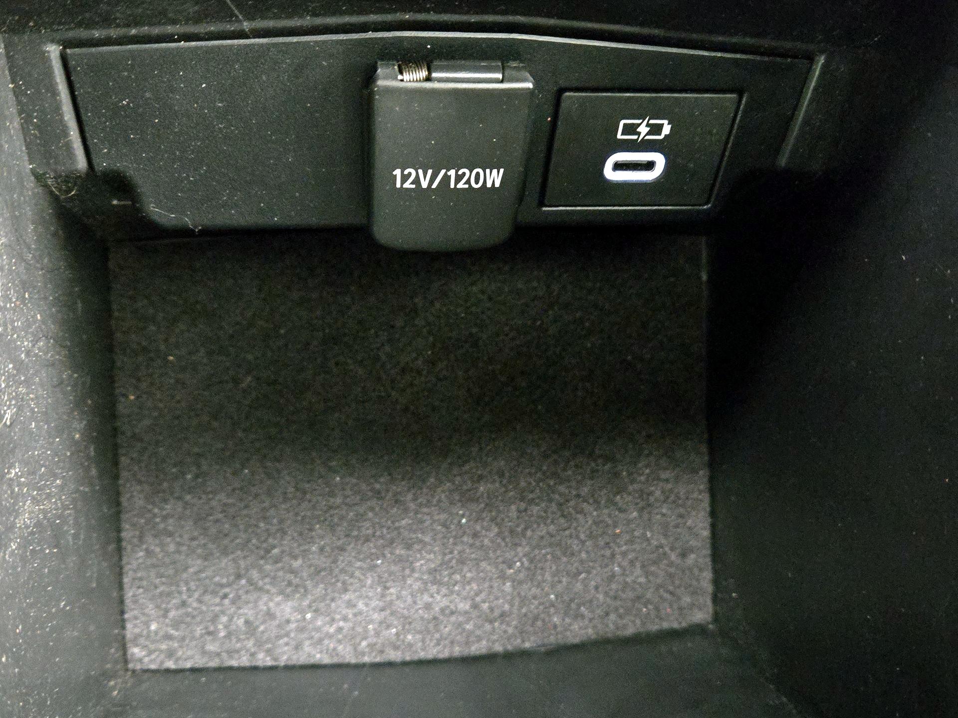 Thumbnail: 2022 Toyota Corolla - 18