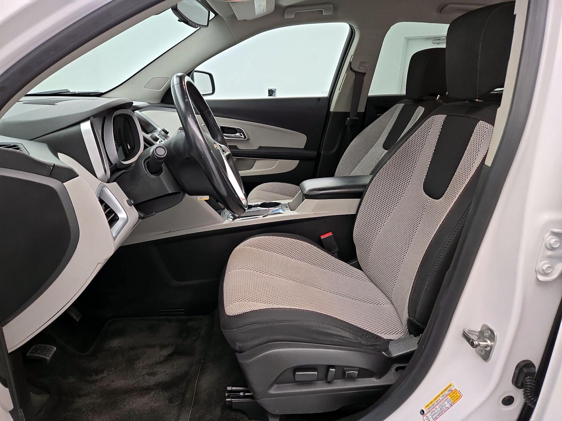 Thumbnail: 2017 Chevrolet Equinox - 11