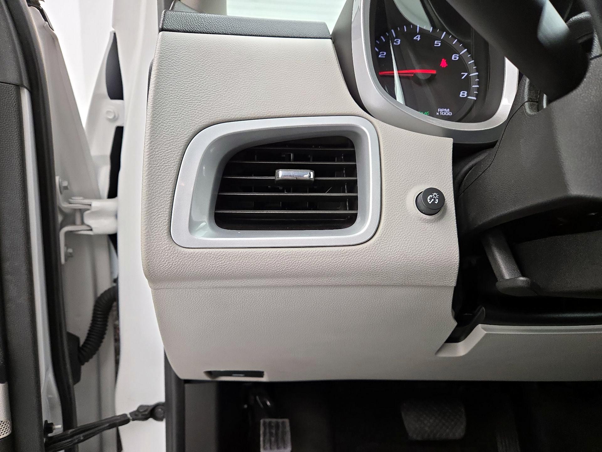 Thumbnail: 2017 Chevrolet Equinox - 13