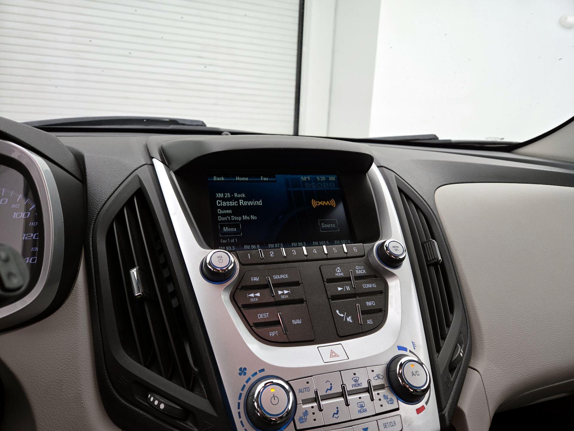 Thumbnail: 2017 Chevrolet Equinox - 16