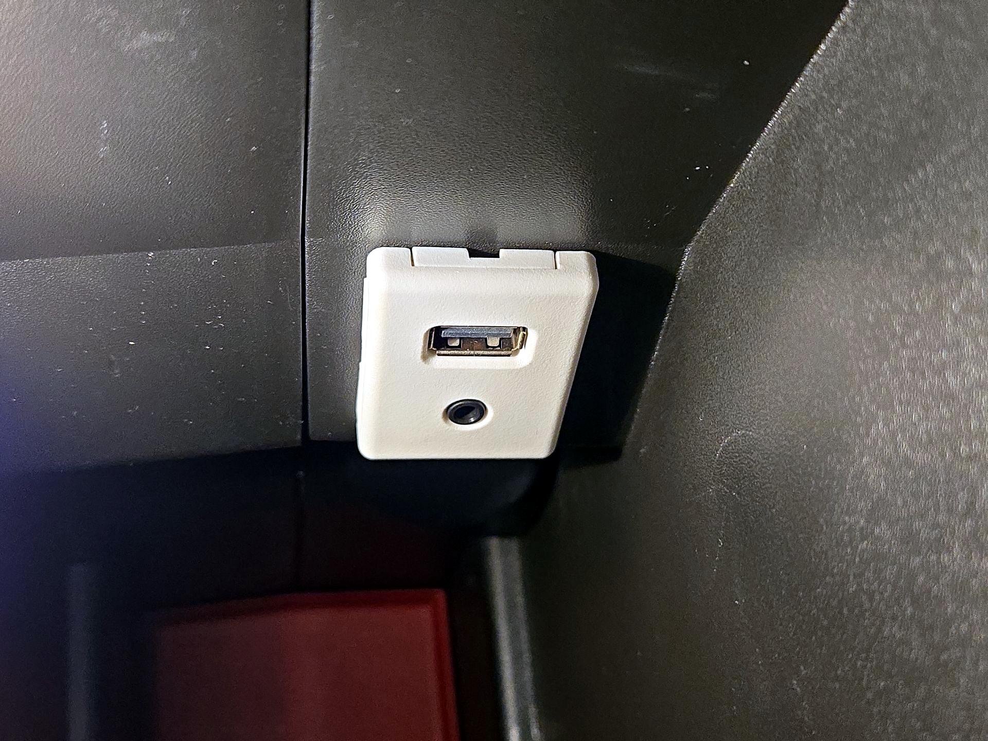 Thumbnail: 2017 Chevrolet Equinox - 19