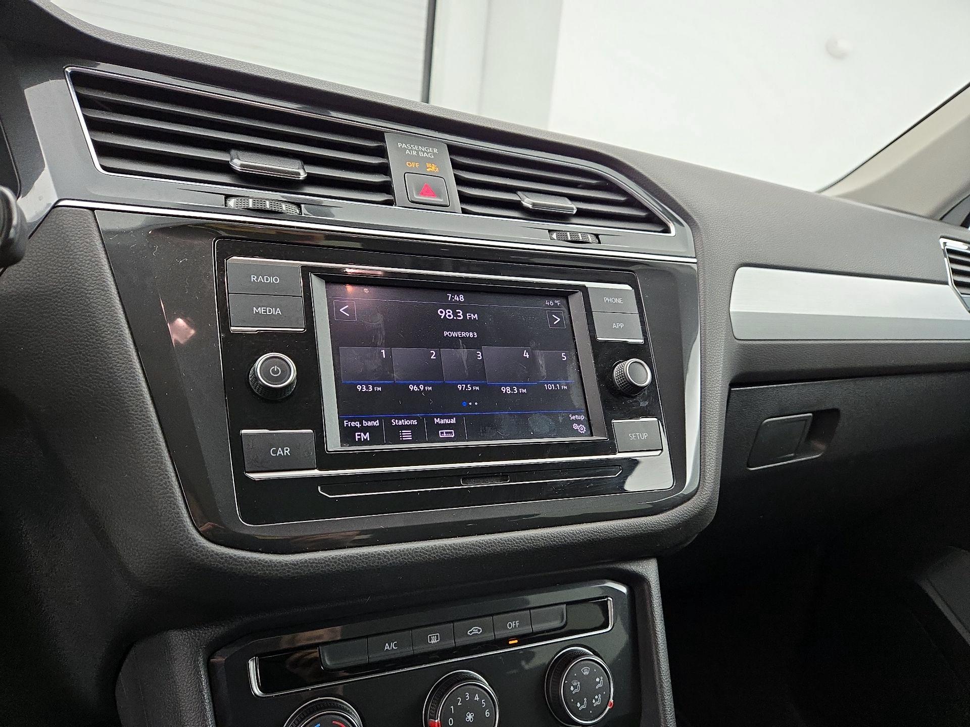 Thumbnail: 2019 Volkswagen Tiguan - 15