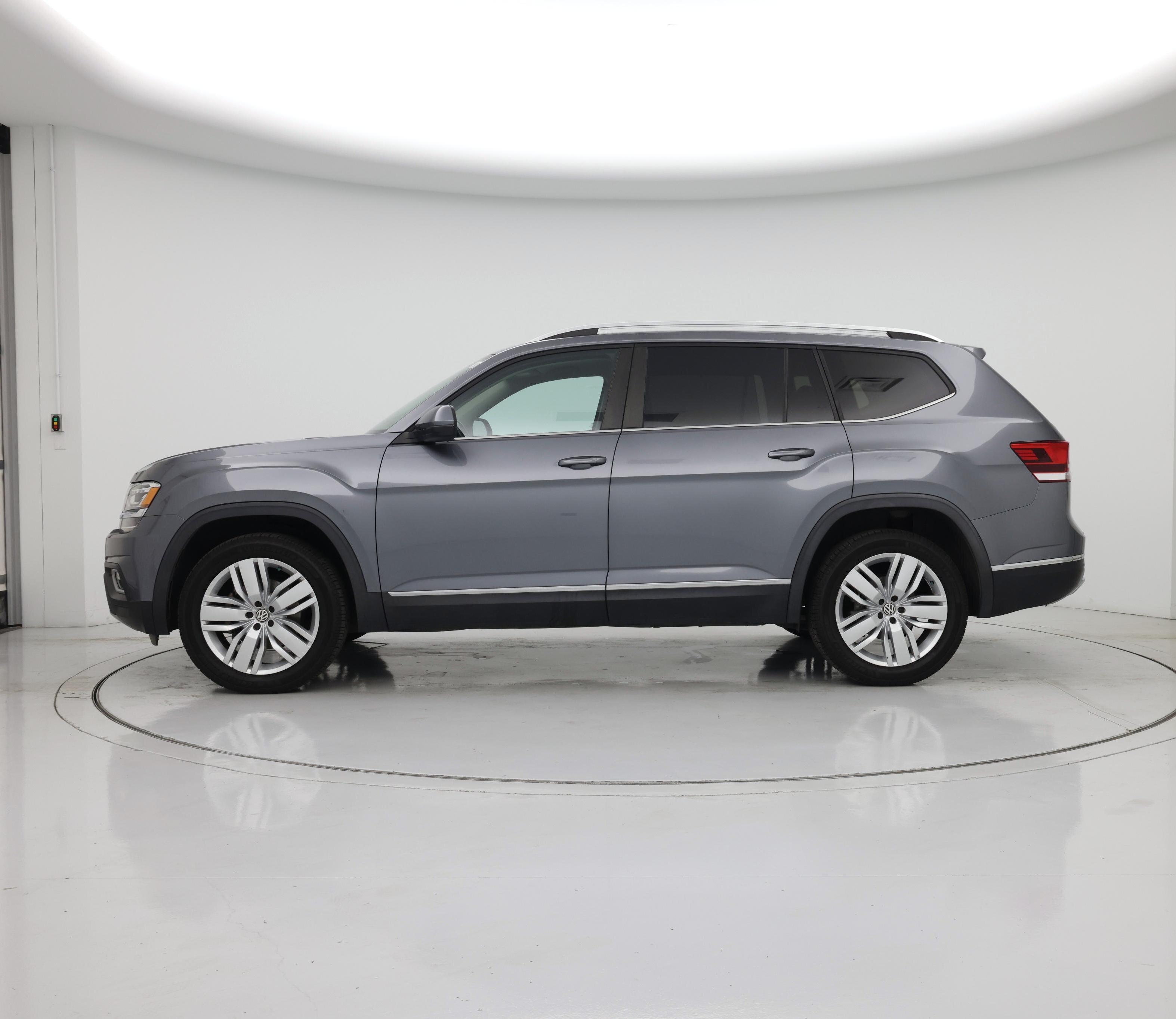 Thumbnail: 2019 Volkswagen Atlas - 3