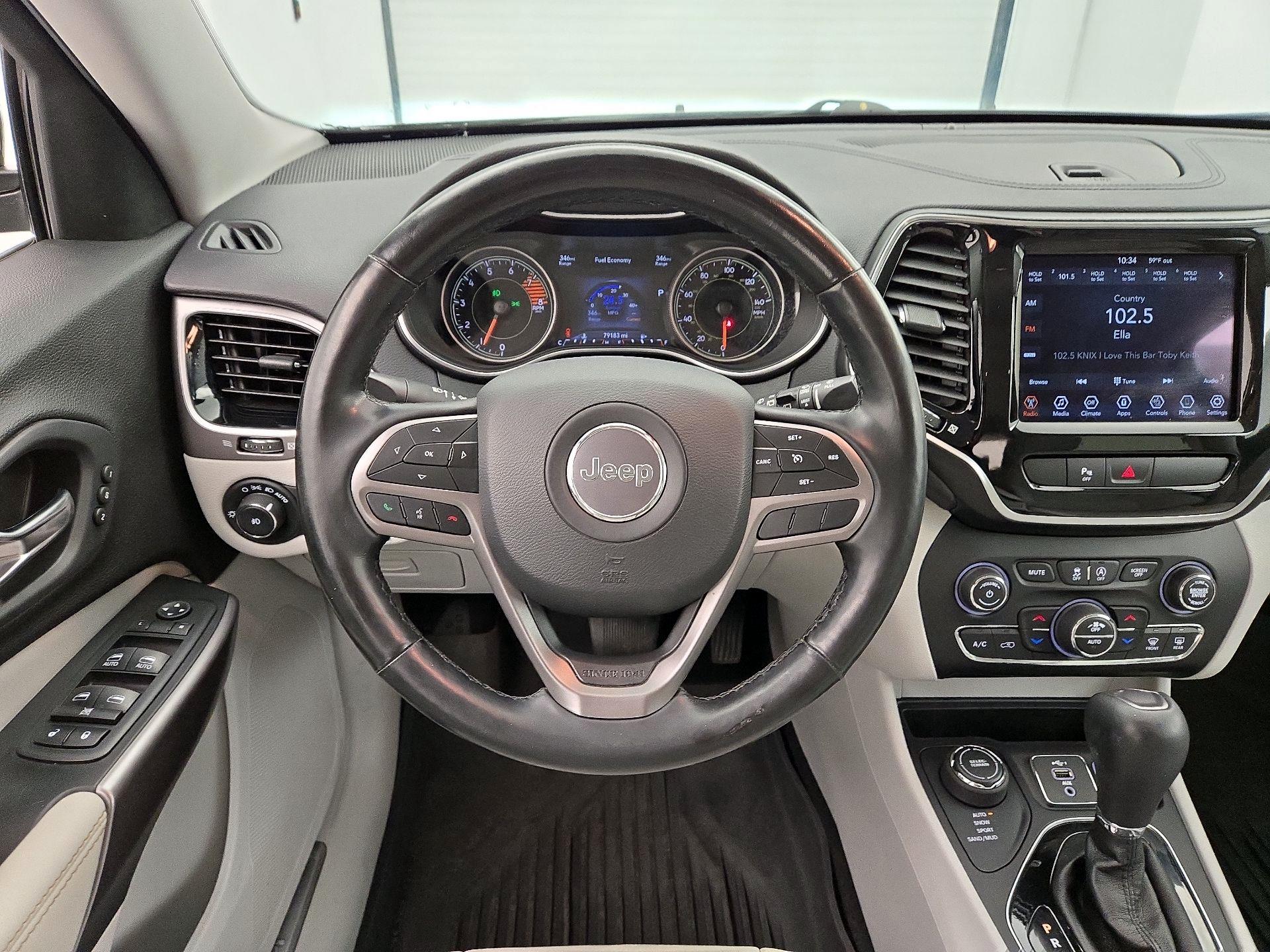 Thumbnail: 2019 Jeep Cherokee - 10