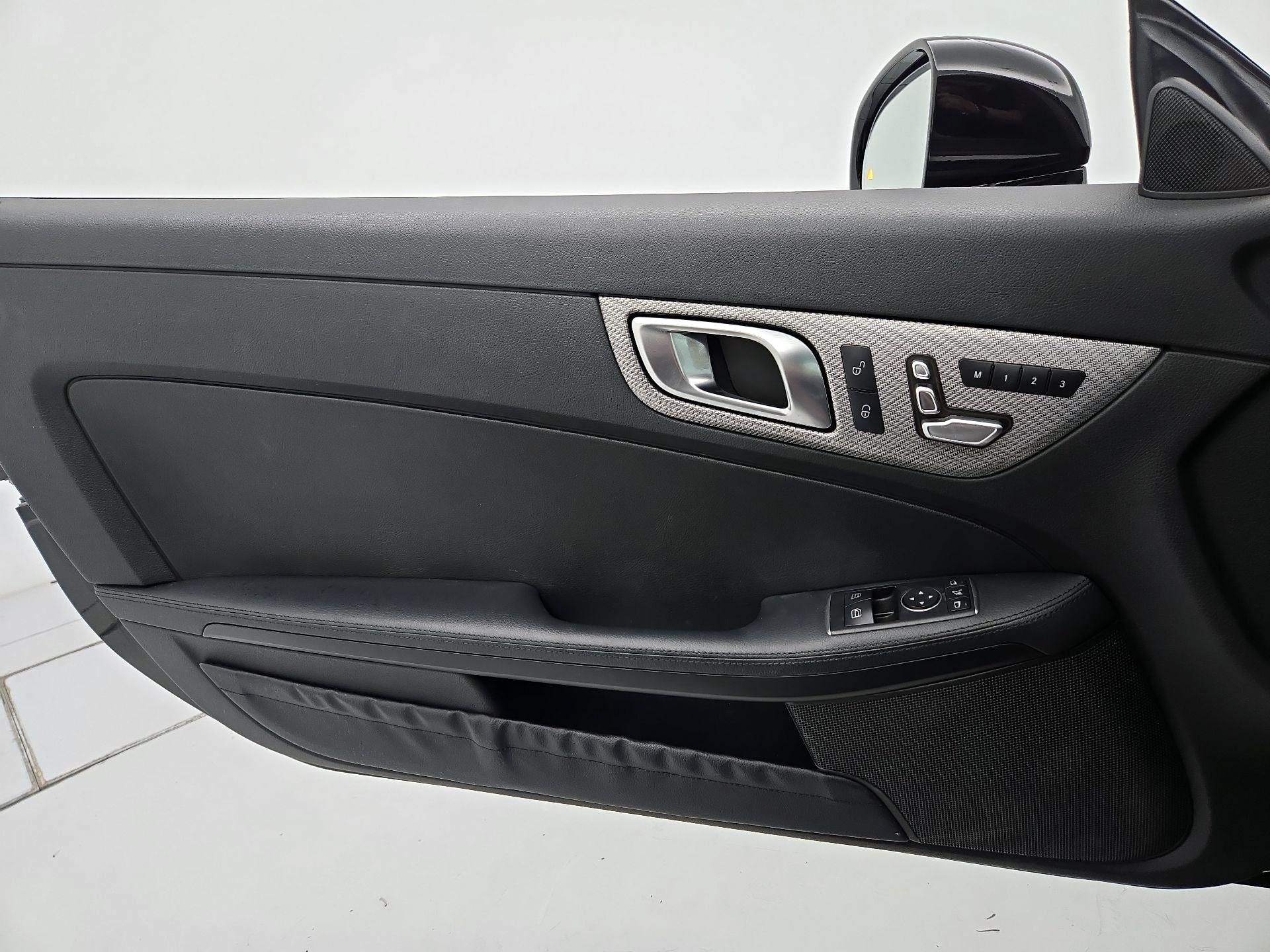 Thumbnail: 2019 Mercedes-Benz SLC - 10