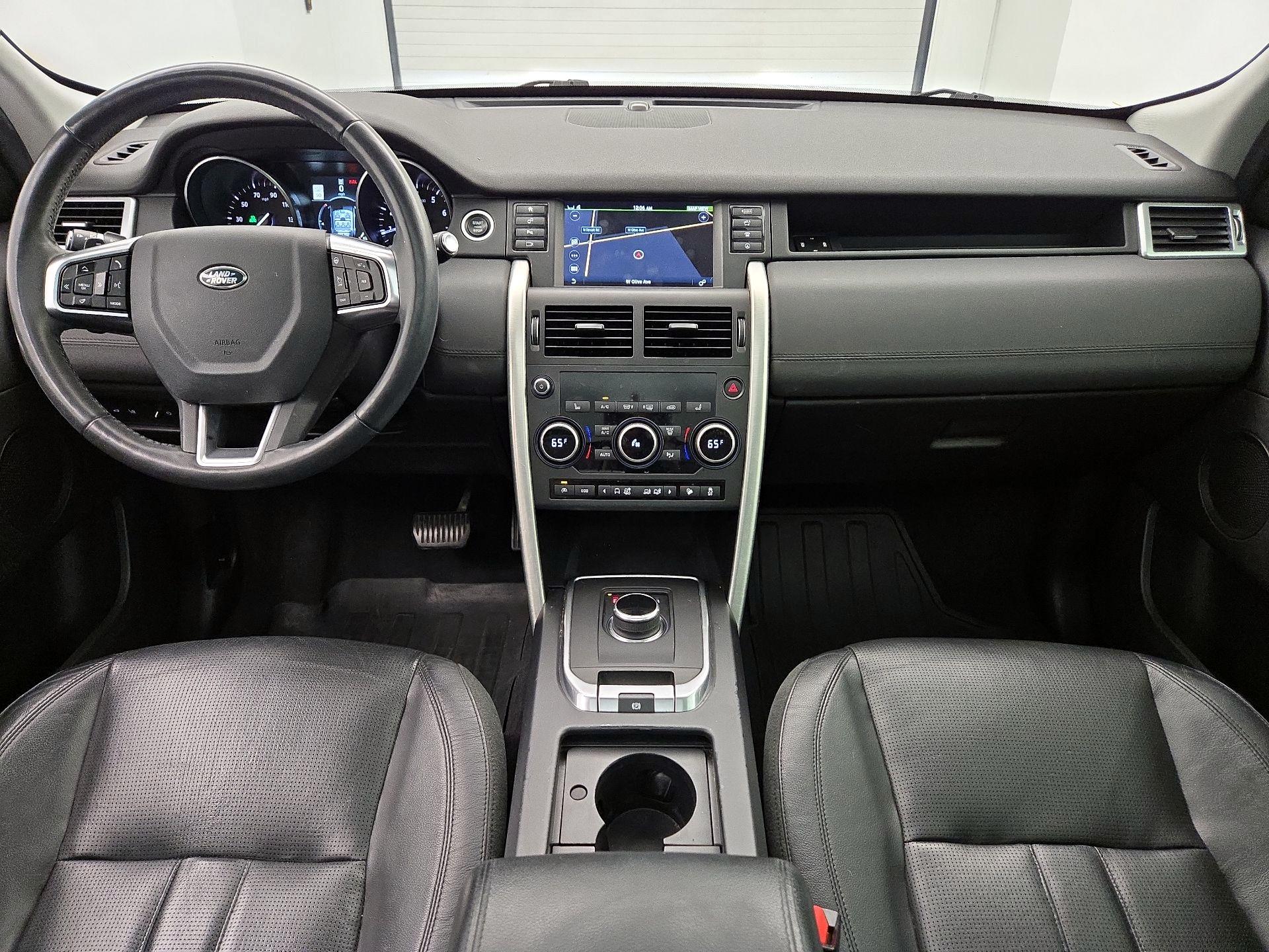 Thumbnail: 2017 Land Rover Discovery Sport - 9