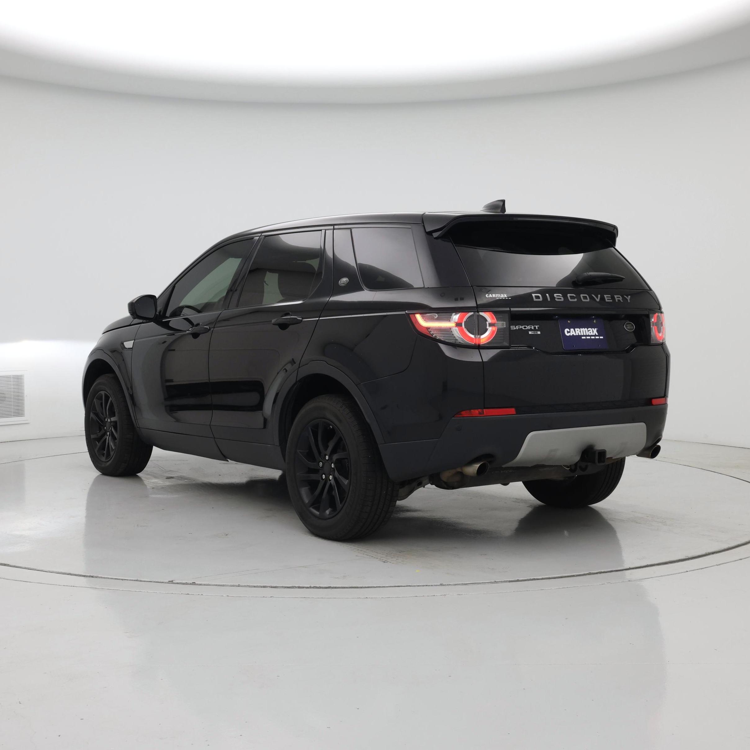 Thumbnail: 2017 Land Rover Discovery Sport - 2