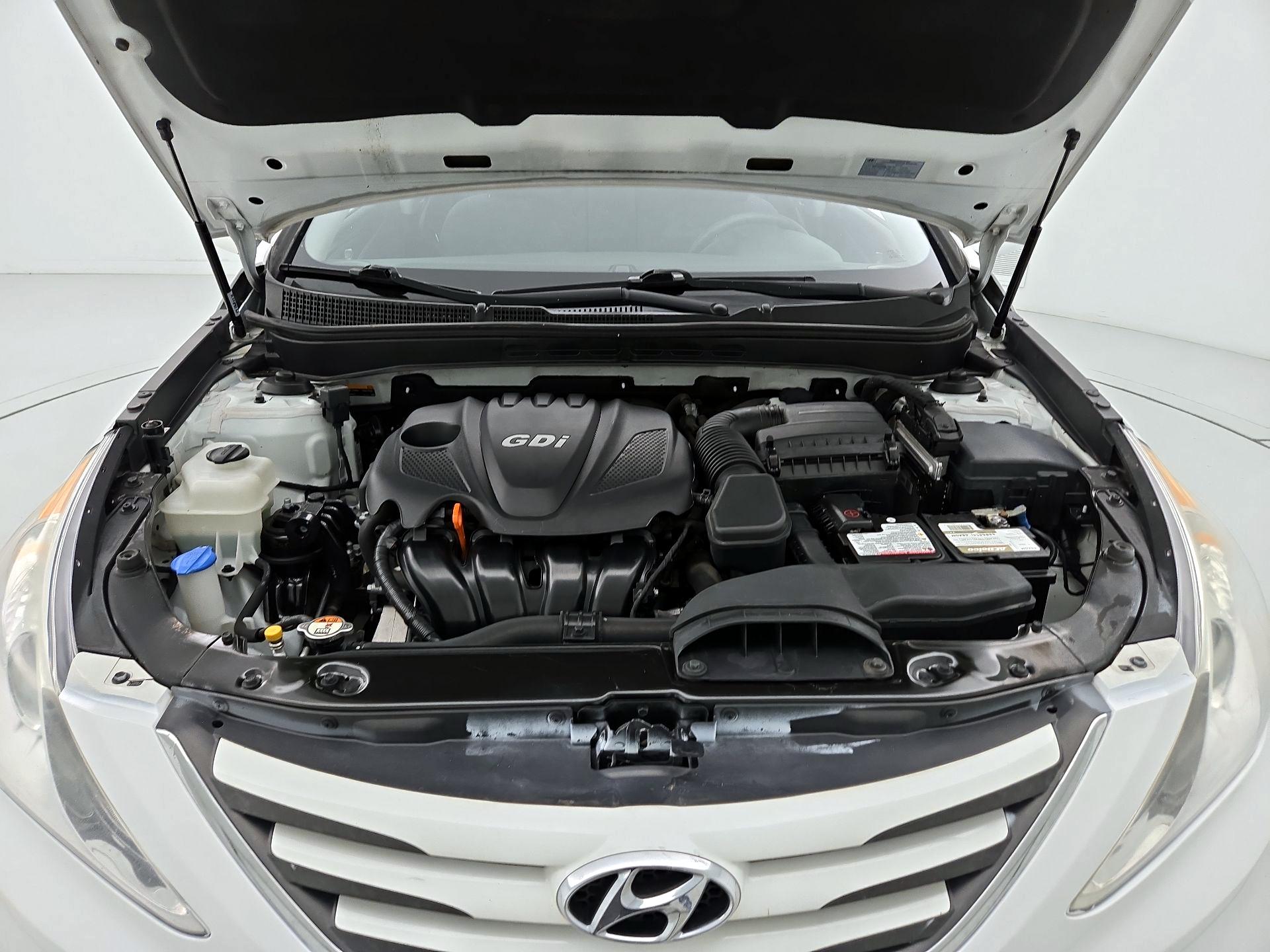 Thumbnail: 2014 Hyundai Sonata - 18