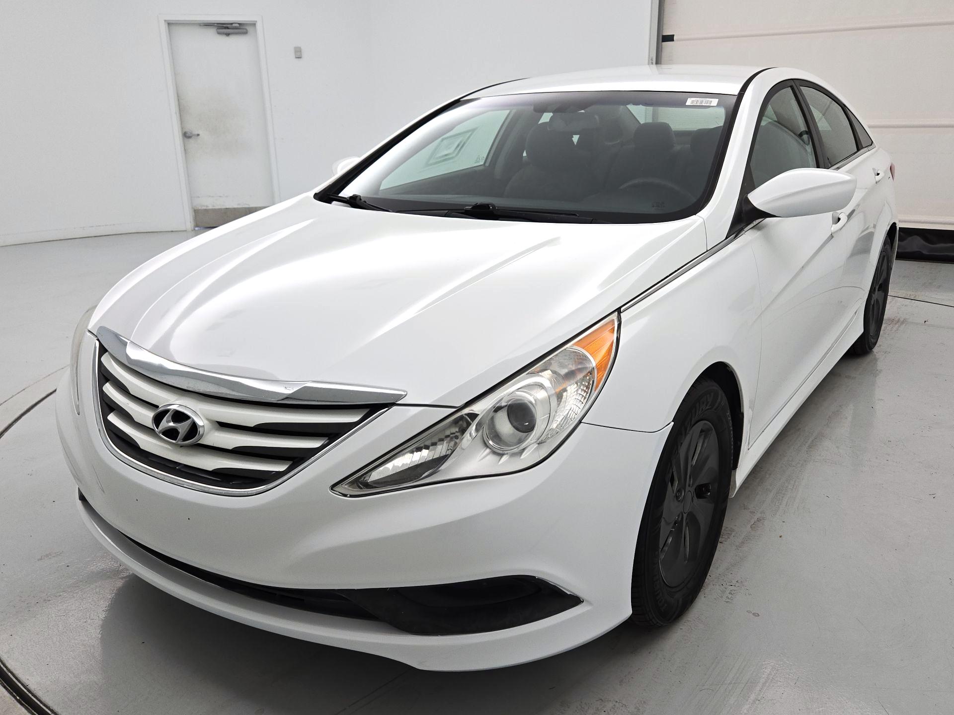Thumbnail: 2014 Hyundai Sonata - 3