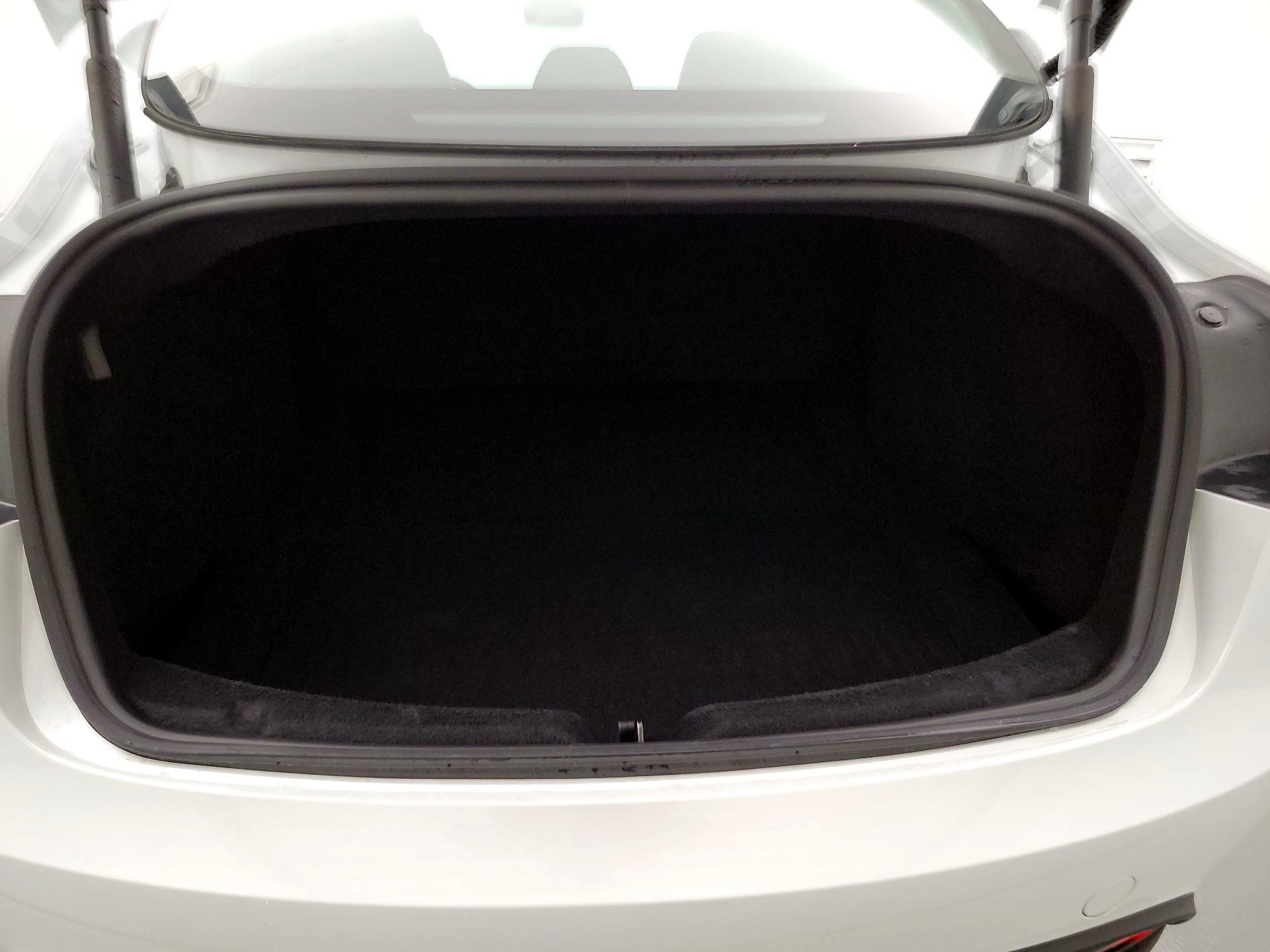 Thumbnail: 2025 Tesla Model 3 - 19