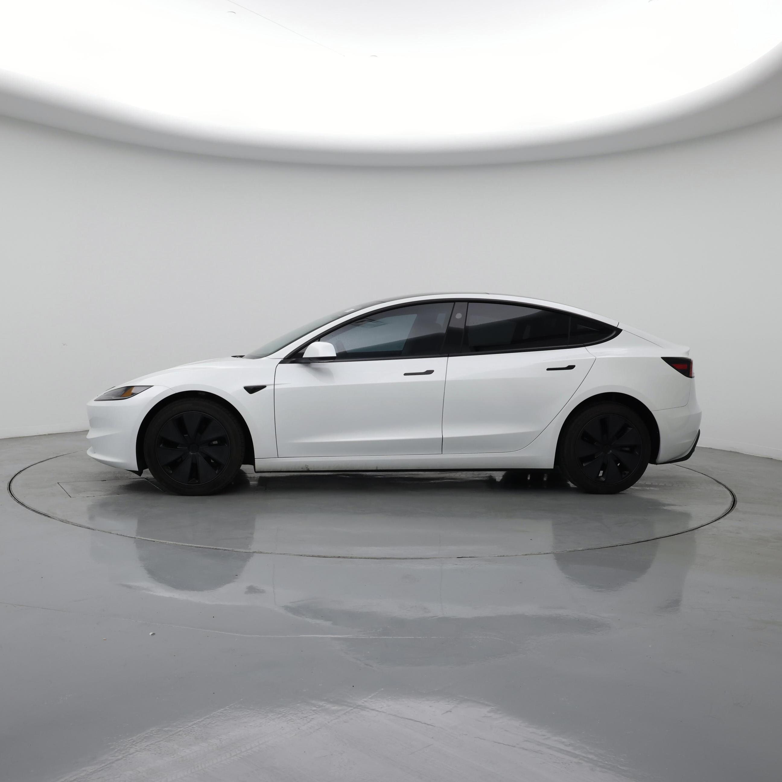 Thumbnail: 2025 Tesla Model 3 - 3