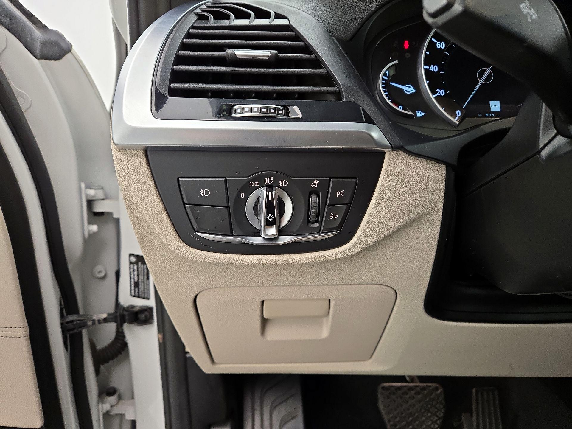 Thumbnail: 2019 BMW X3 - 13