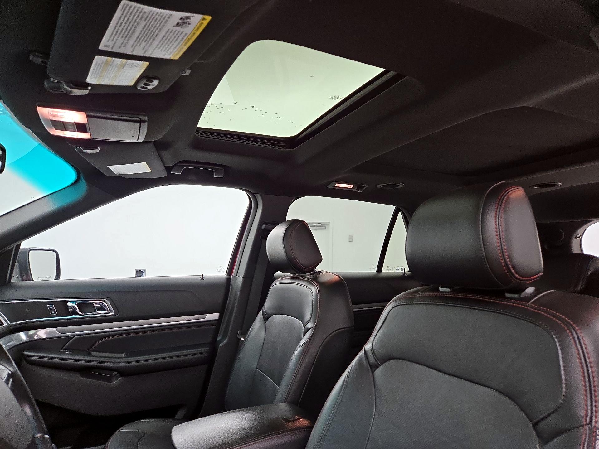 Thumbnail: 2016 Ford Explorer - 20