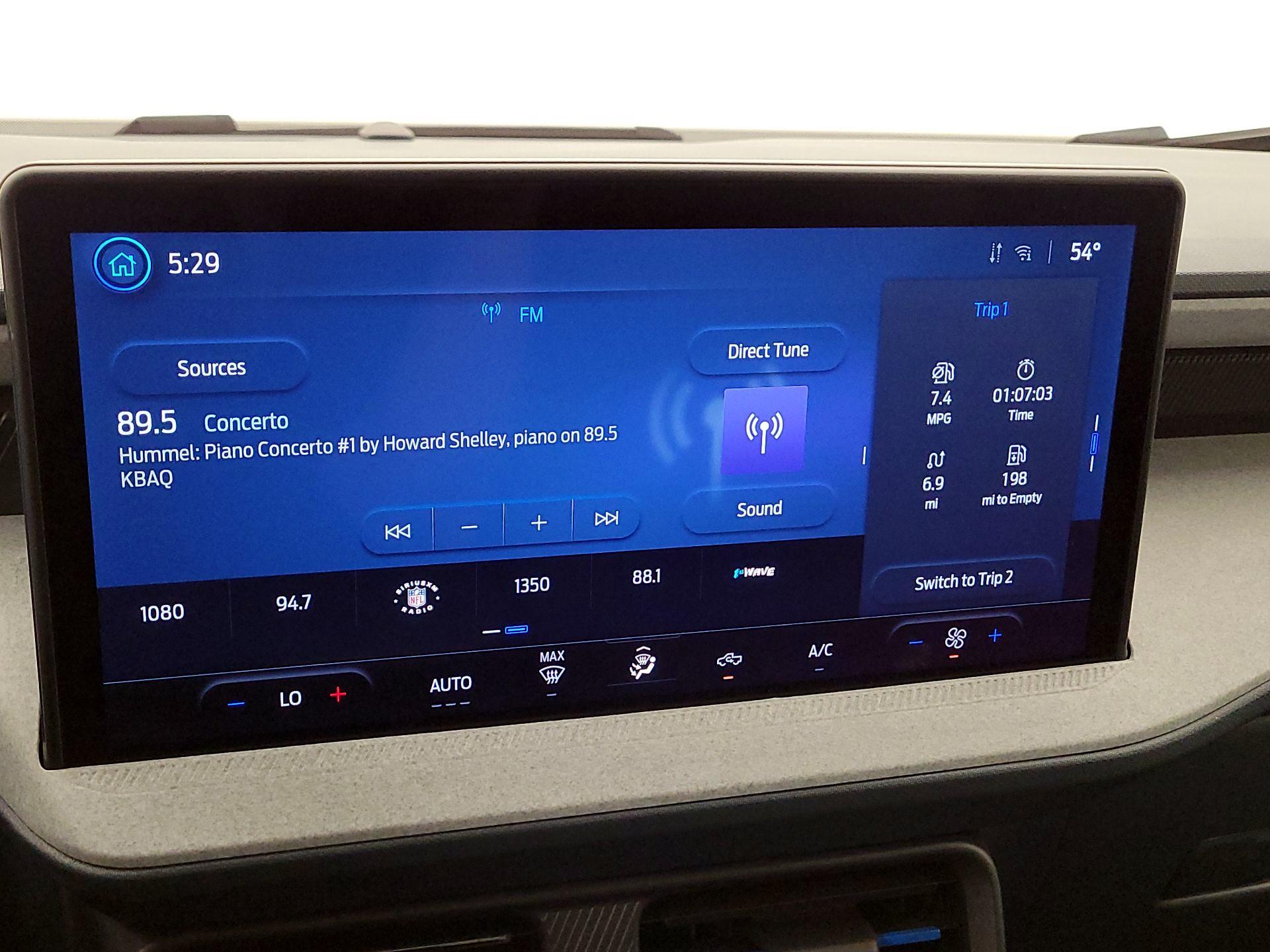 Thumbnail: 2025 Ford Maverick - 15