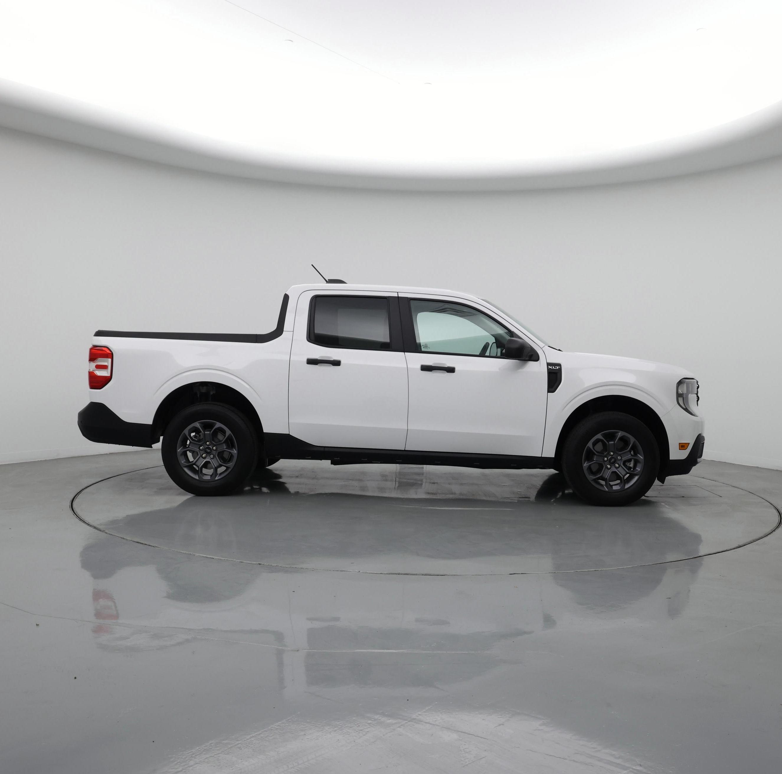 Thumbnail: 2025 Ford Maverick - 7