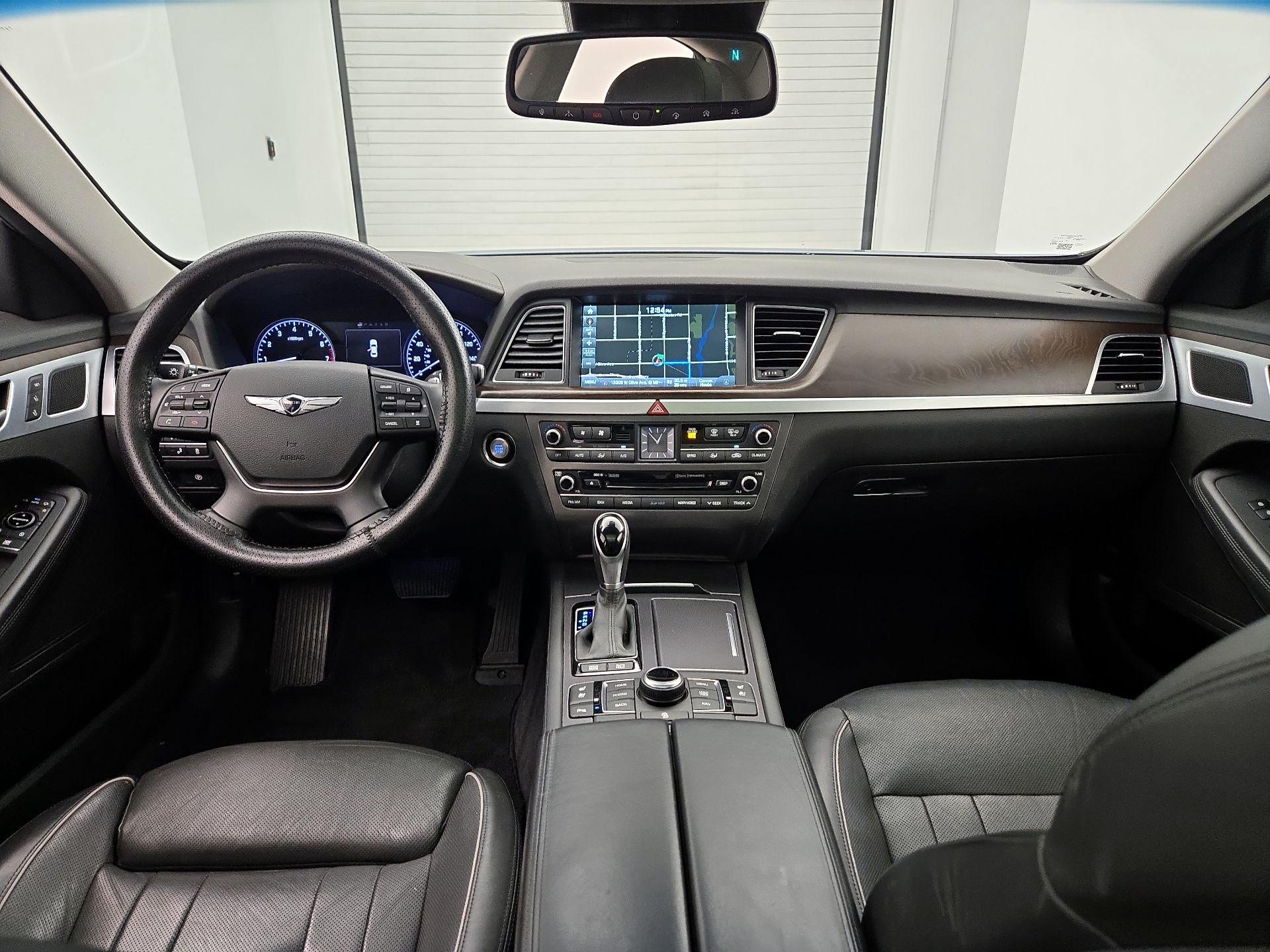 Thumbnail: 2017 Genesis G80 - 9