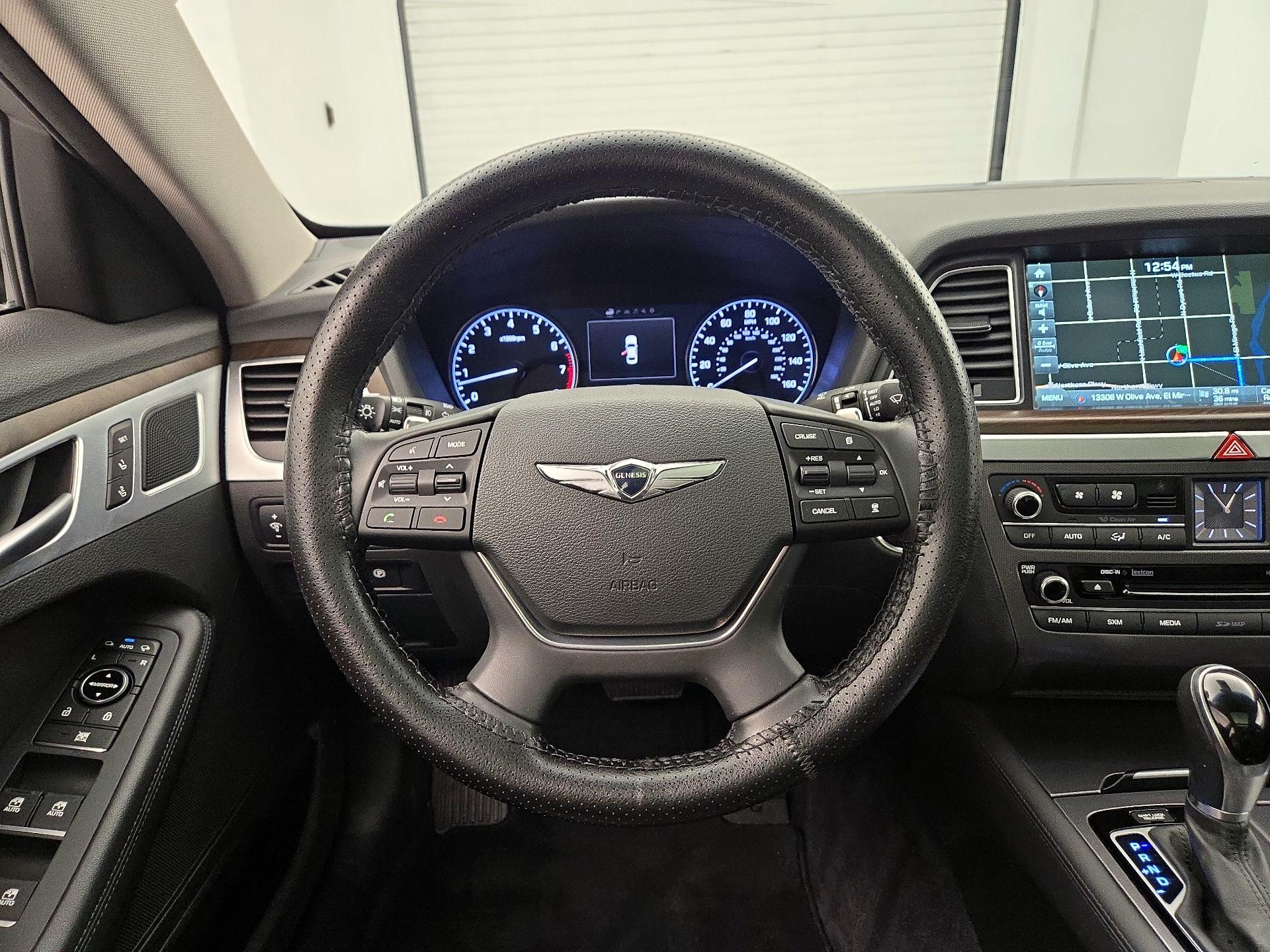 Thumbnail: 2017 Genesis G80 - 10