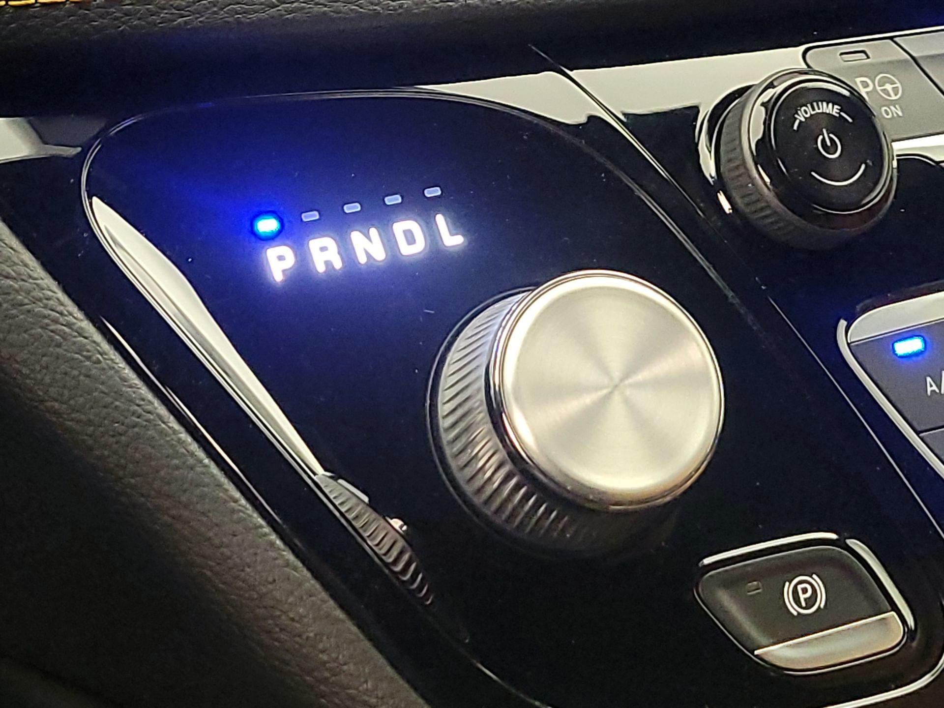 Thumbnail: 2022 Chrysler Pacifica - 18