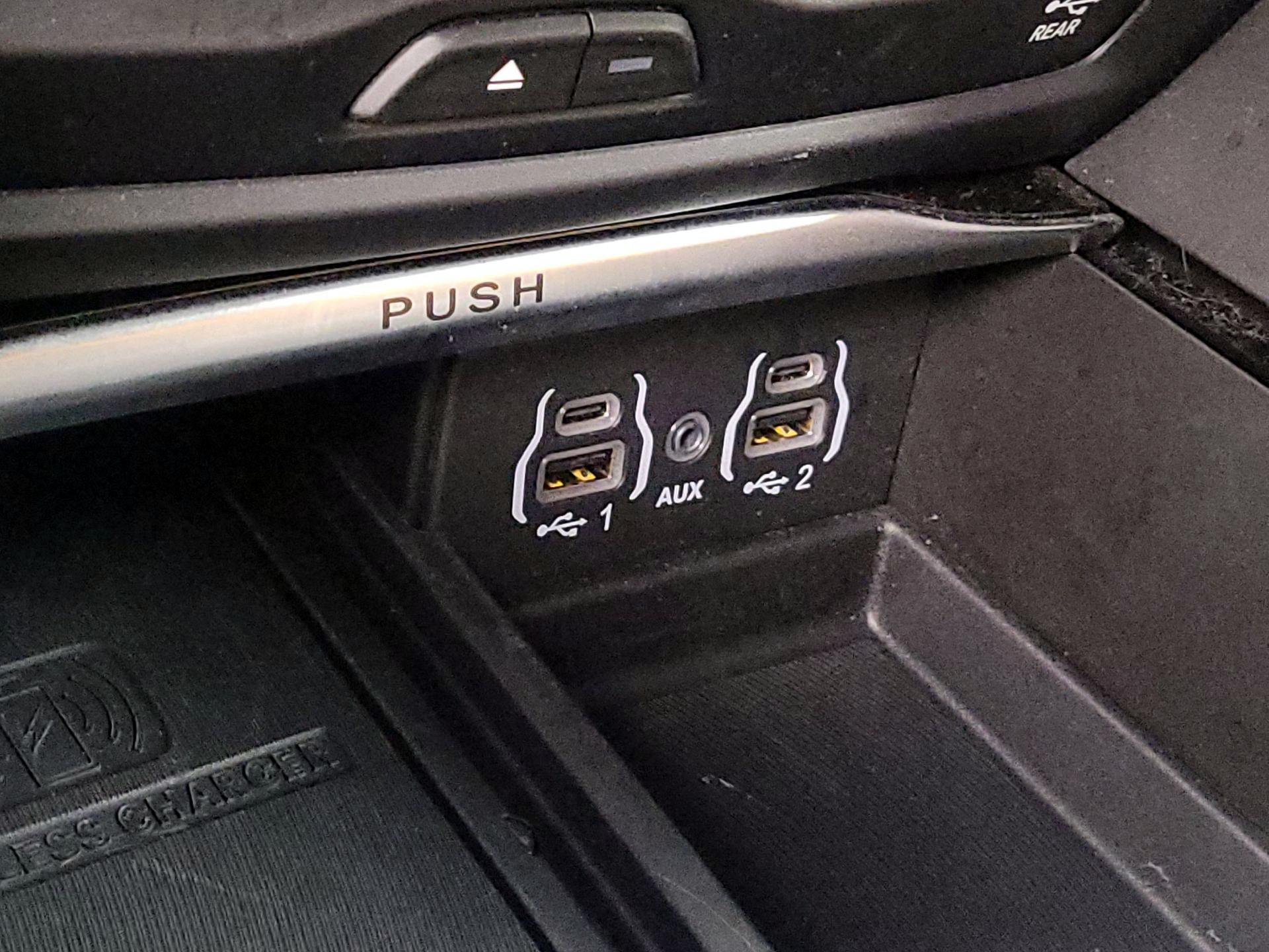 Thumbnail: 2022 Chrysler Pacifica - 19