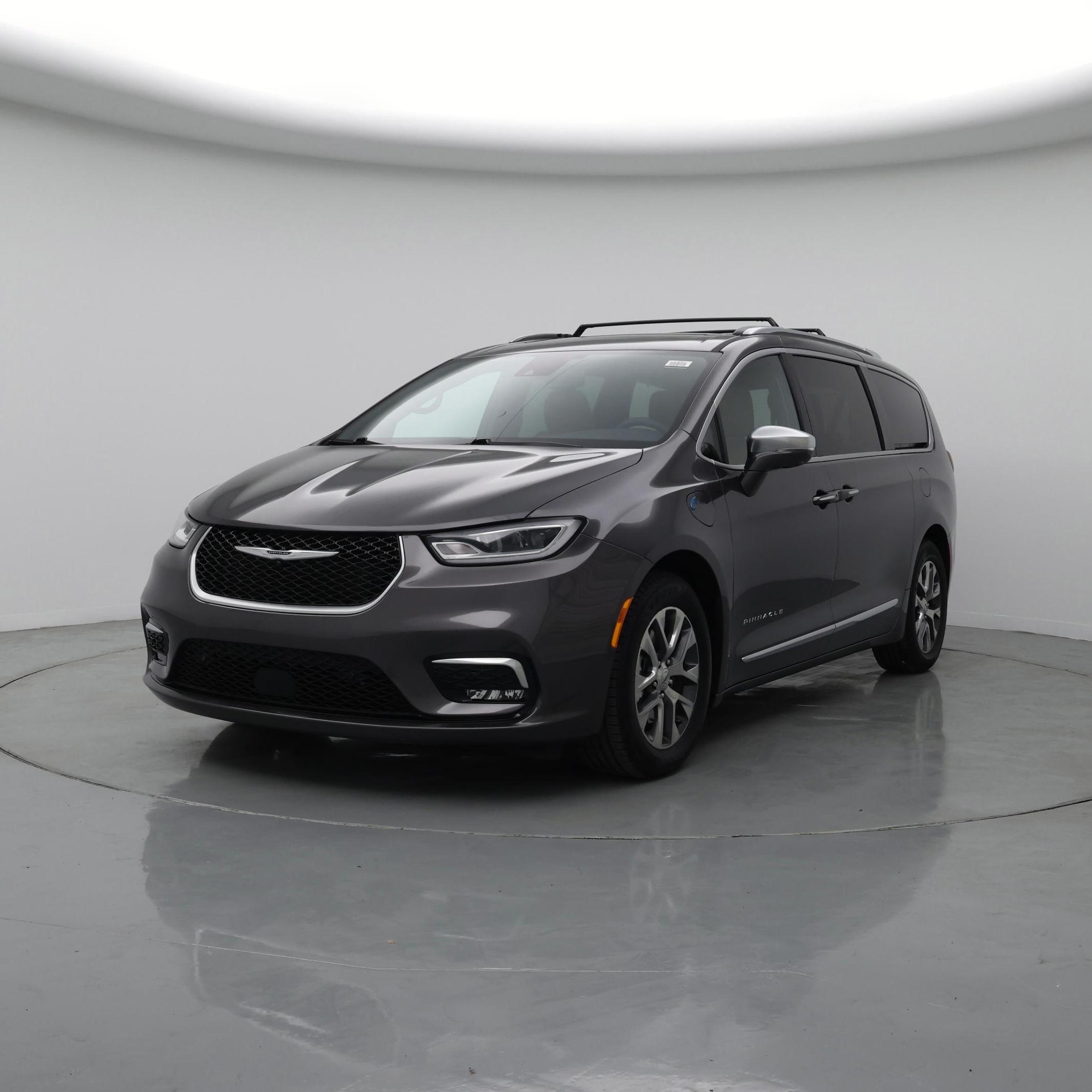 Thumbnail: 2022 Chrysler Pacifica - 4