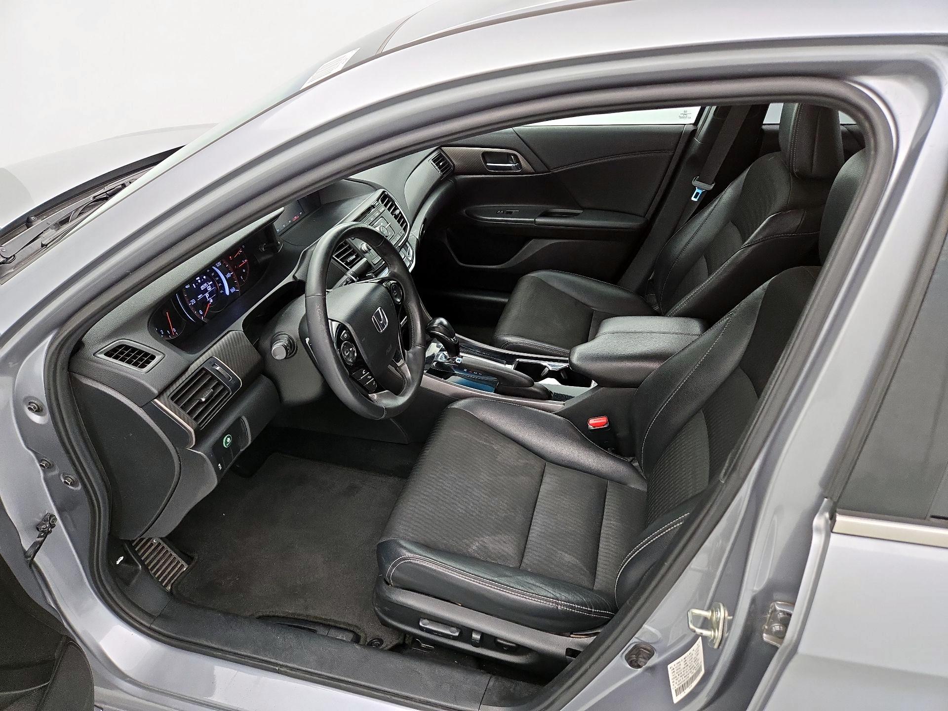 Thumbnail: 2016 Honda Accord - 11