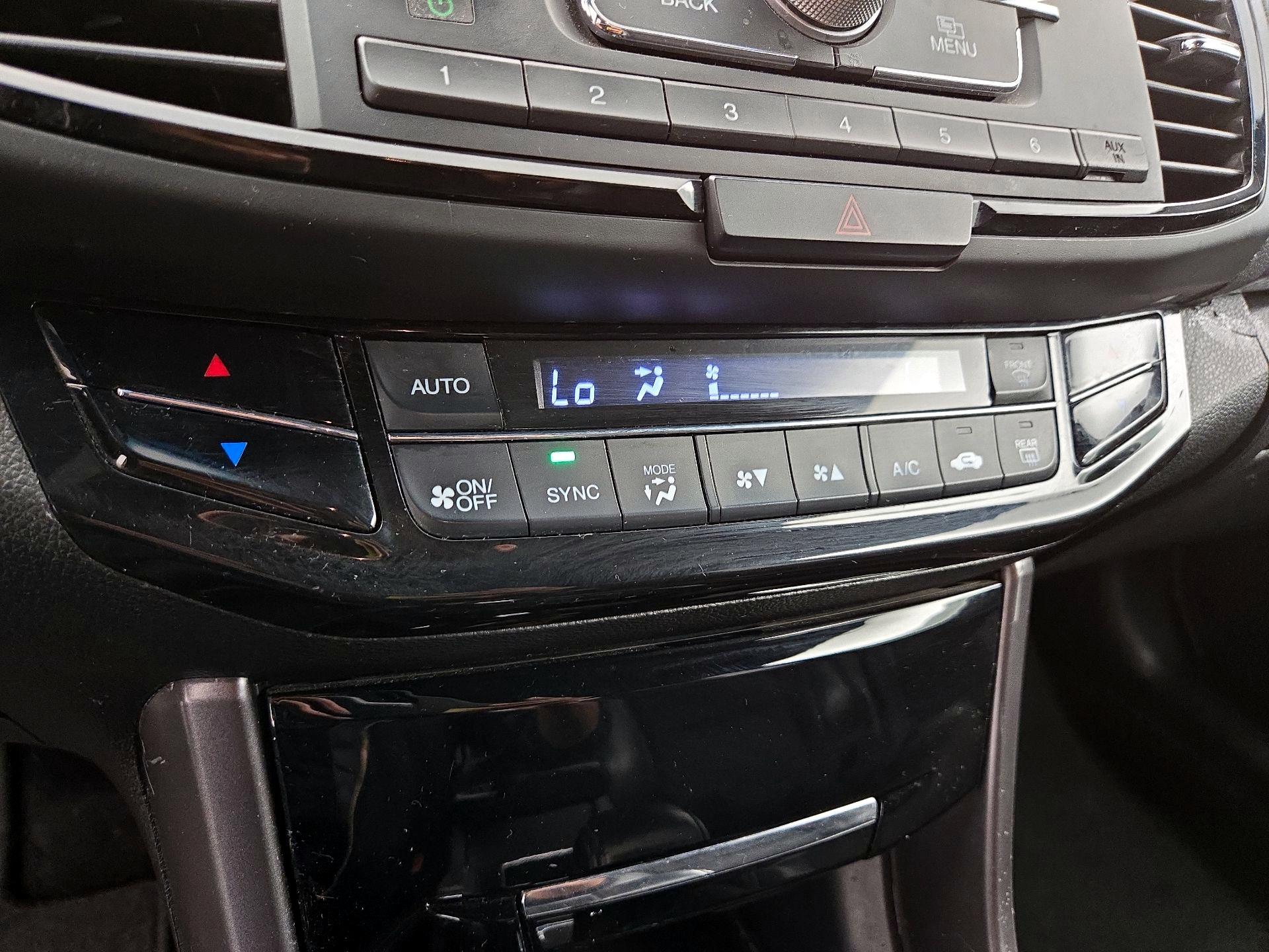 Thumbnail: 2016 Honda Accord - 16