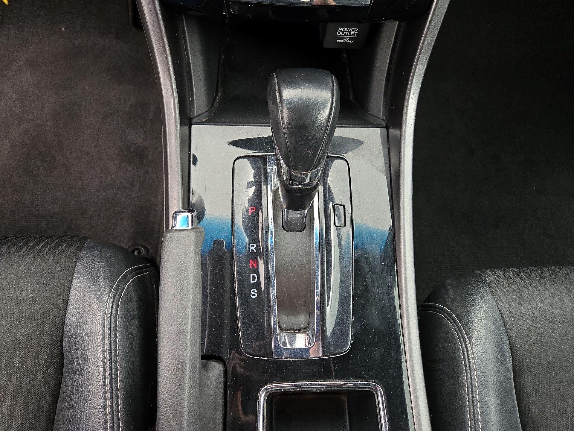 Thumbnail: 2016 Honda Accord - 17