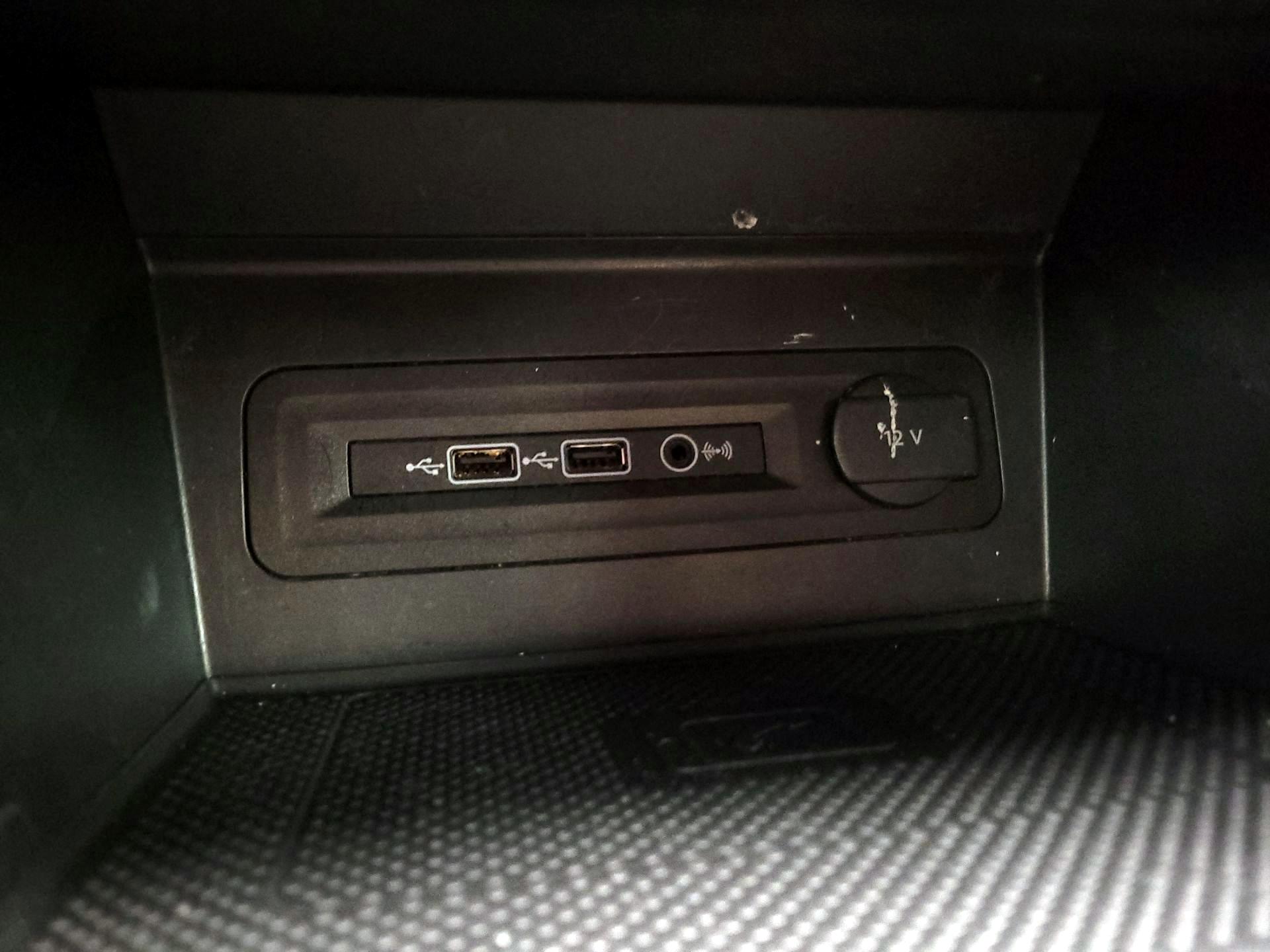 Thumbnail: 2020 Volkswagen Atlas - 18