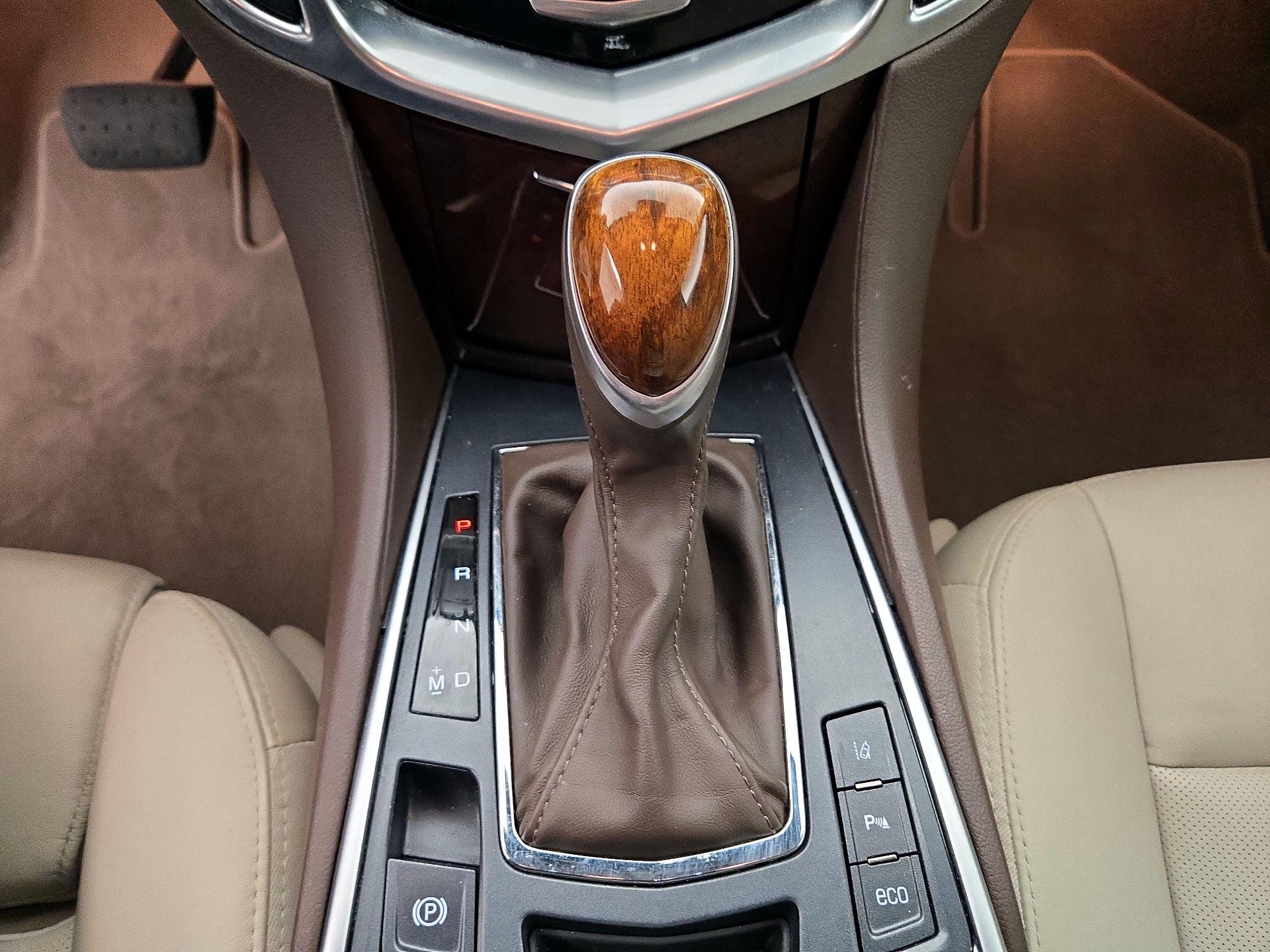 Thumbnail: 2015 Cadillac SRX - 18