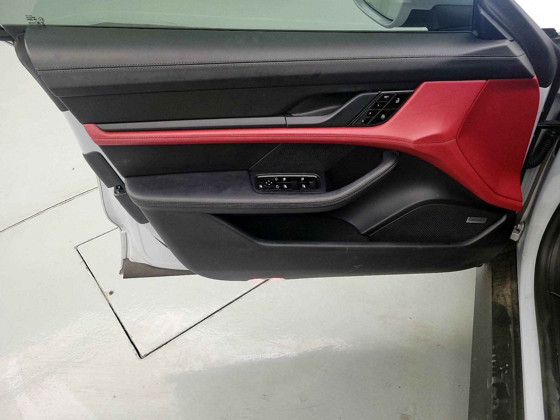 Thumbnail: 2021 Porsche Taycan - 12