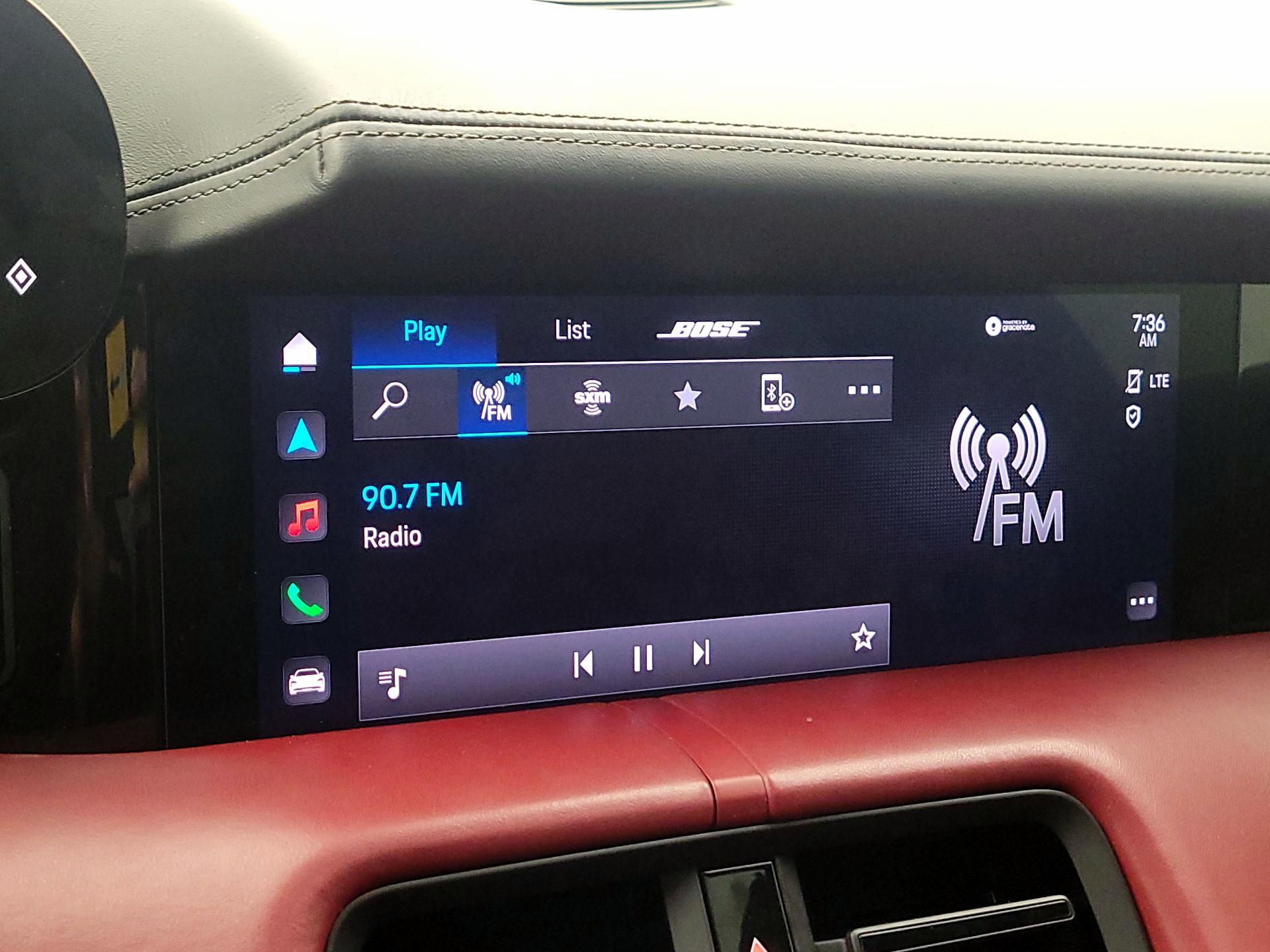 Thumbnail: 2021 Porsche Taycan - 15