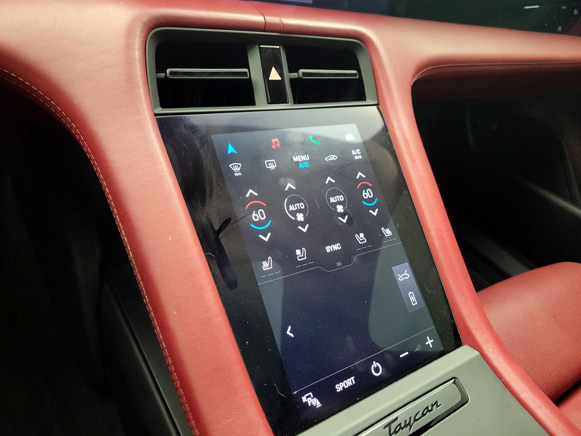 Thumbnail: 2021 Porsche Taycan - 16