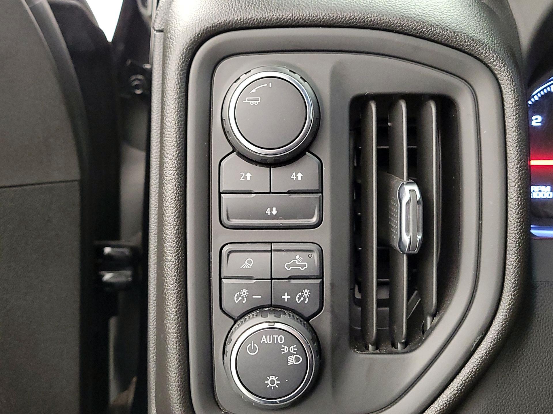 Thumbnail: 2024 Chevrolet Silverado 2500 - 13