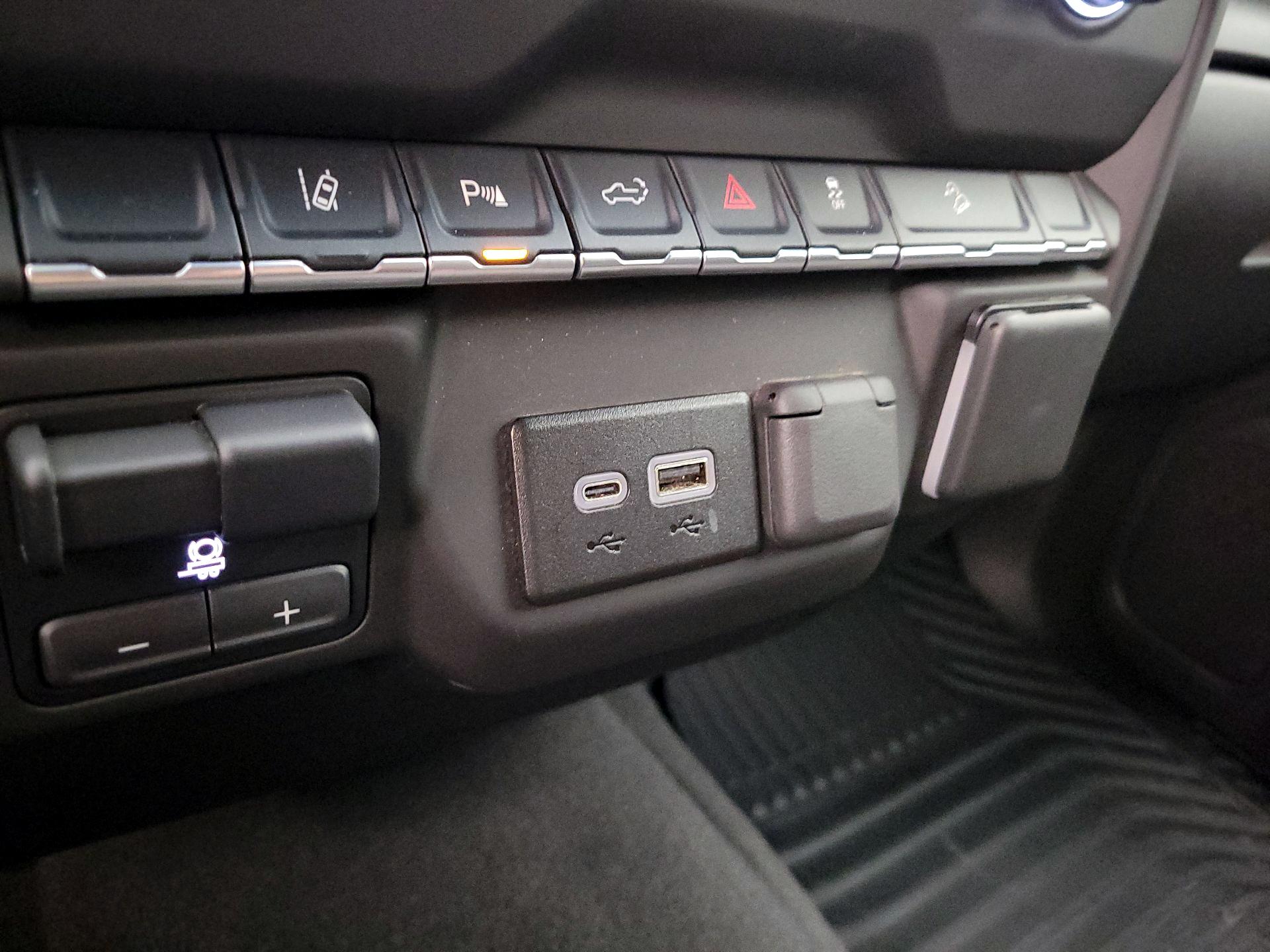 Thumbnail: 2024 Chevrolet Silverado 2500 - 18