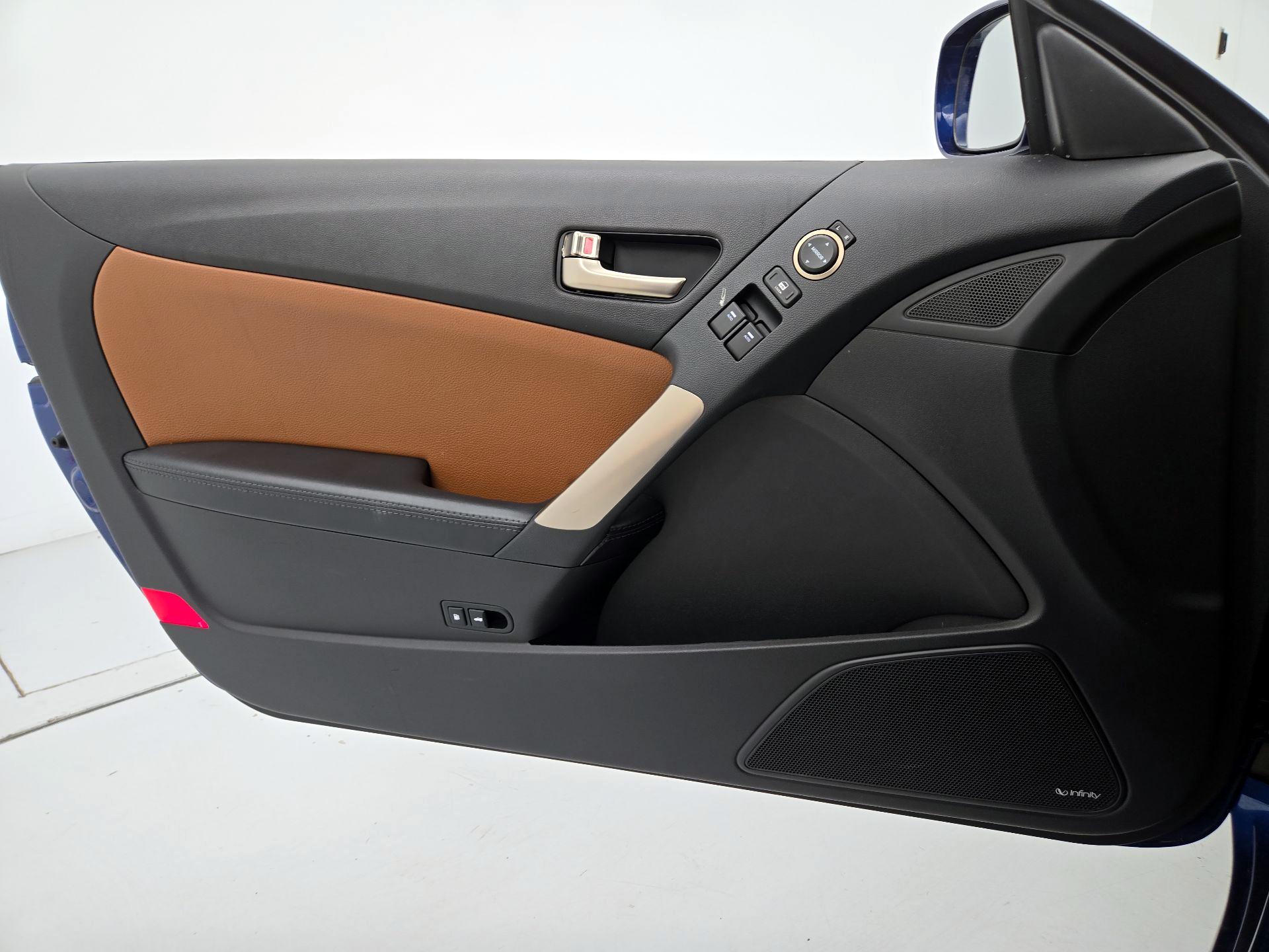 Thumbnail: 2016 Hyundai Genesis - 12