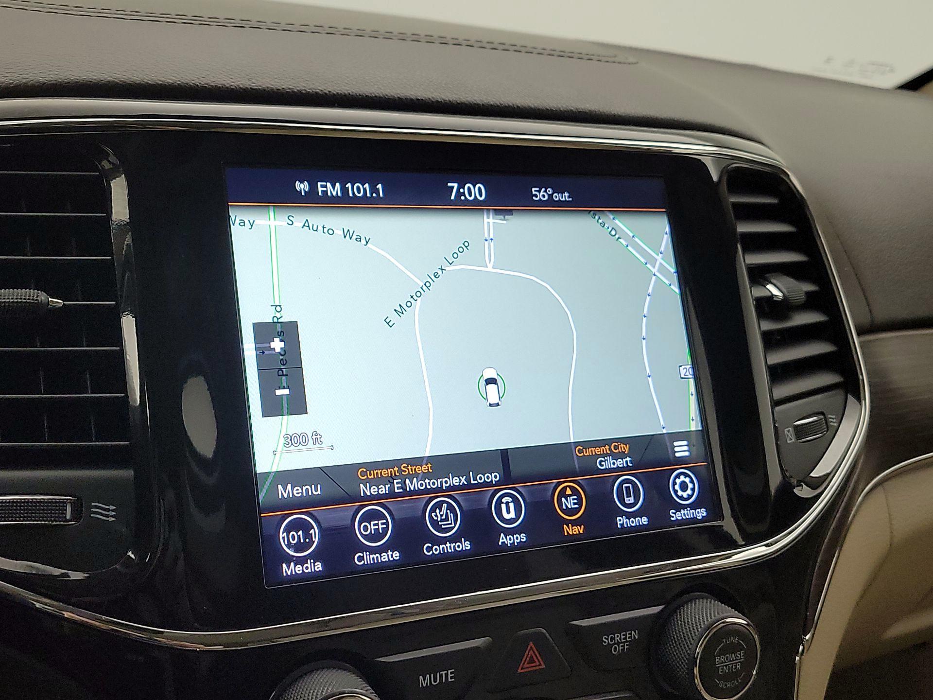 Thumbnail: 2021 Jeep Grand Cherokee - 14