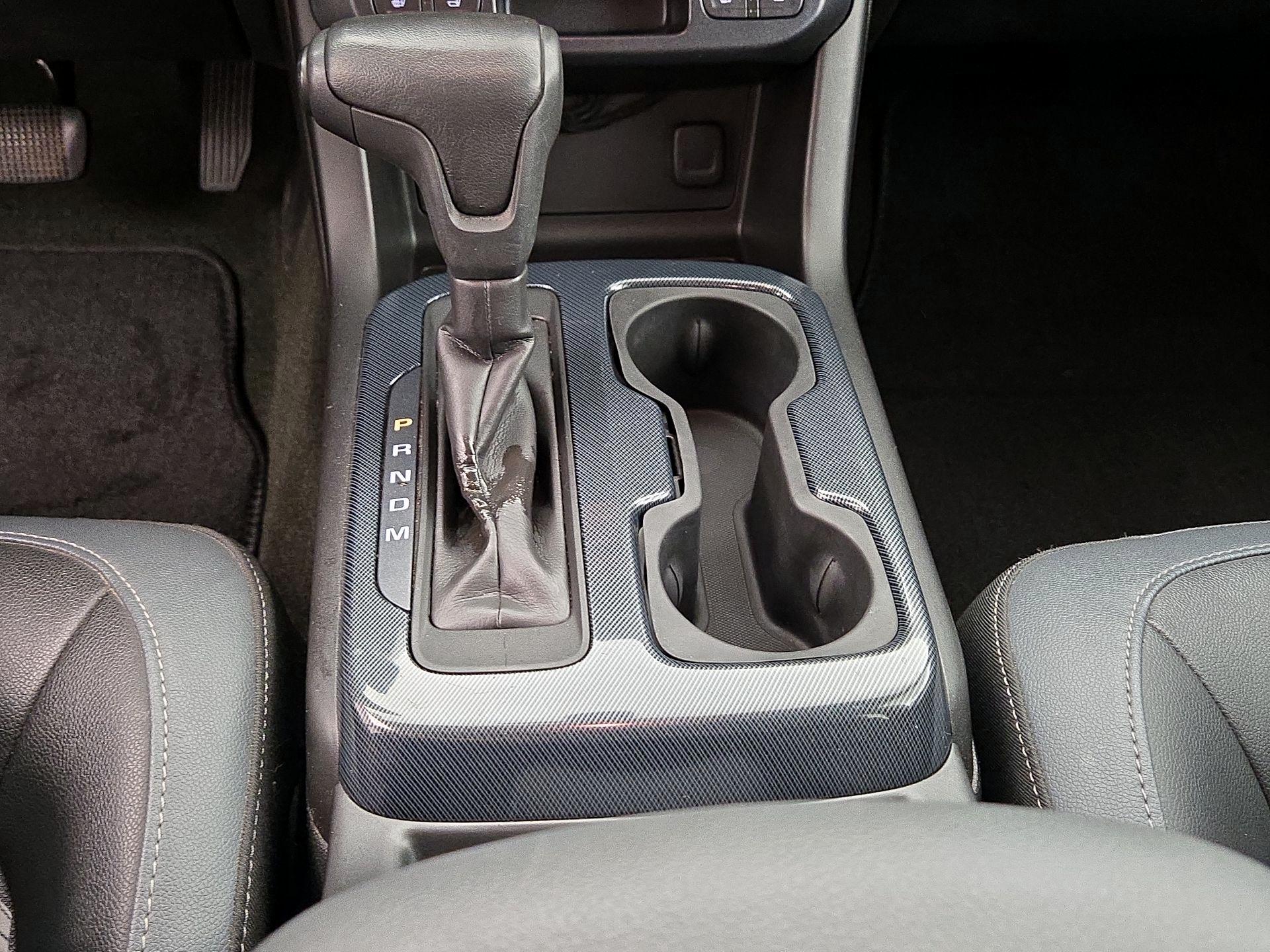 Thumbnail: 2015 Chevrolet Colorado - 15