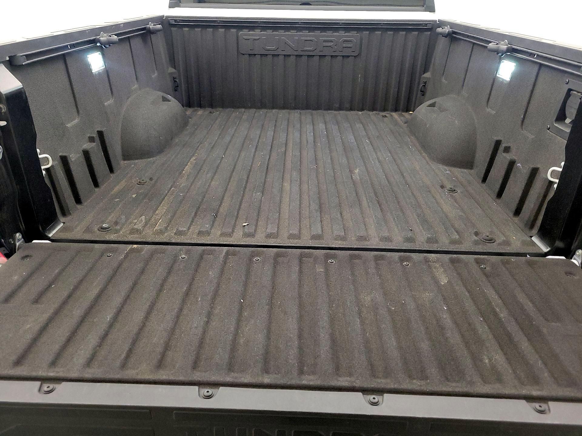 Thumbnail: 2022 Toyota Tundra - 20