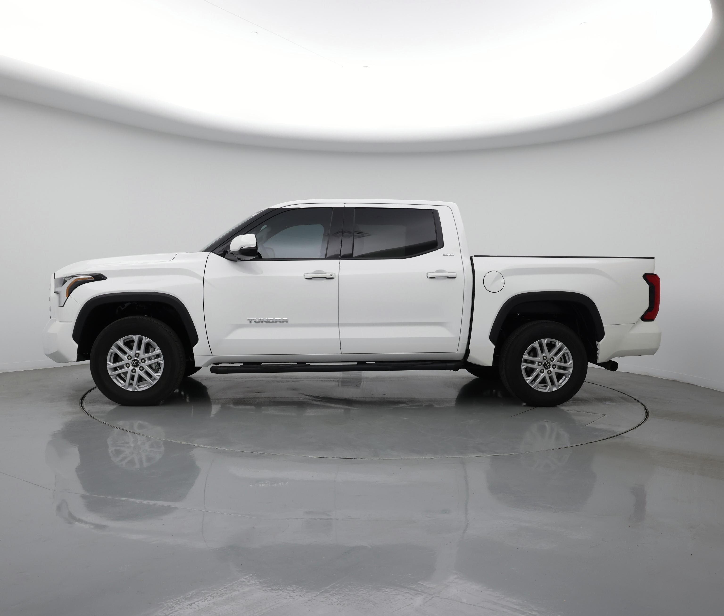 Thumbnail: 2022 Toyota Tundra - 3