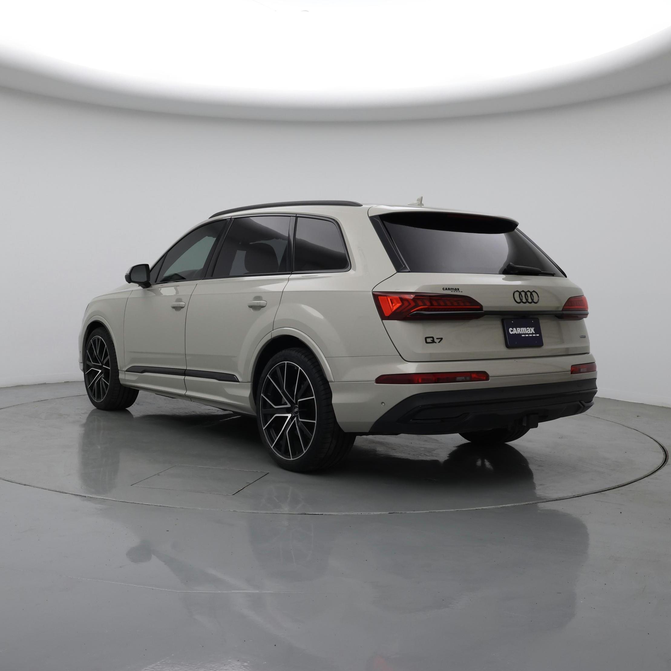 Thumbnail: 2022 Audi Q7 - 2