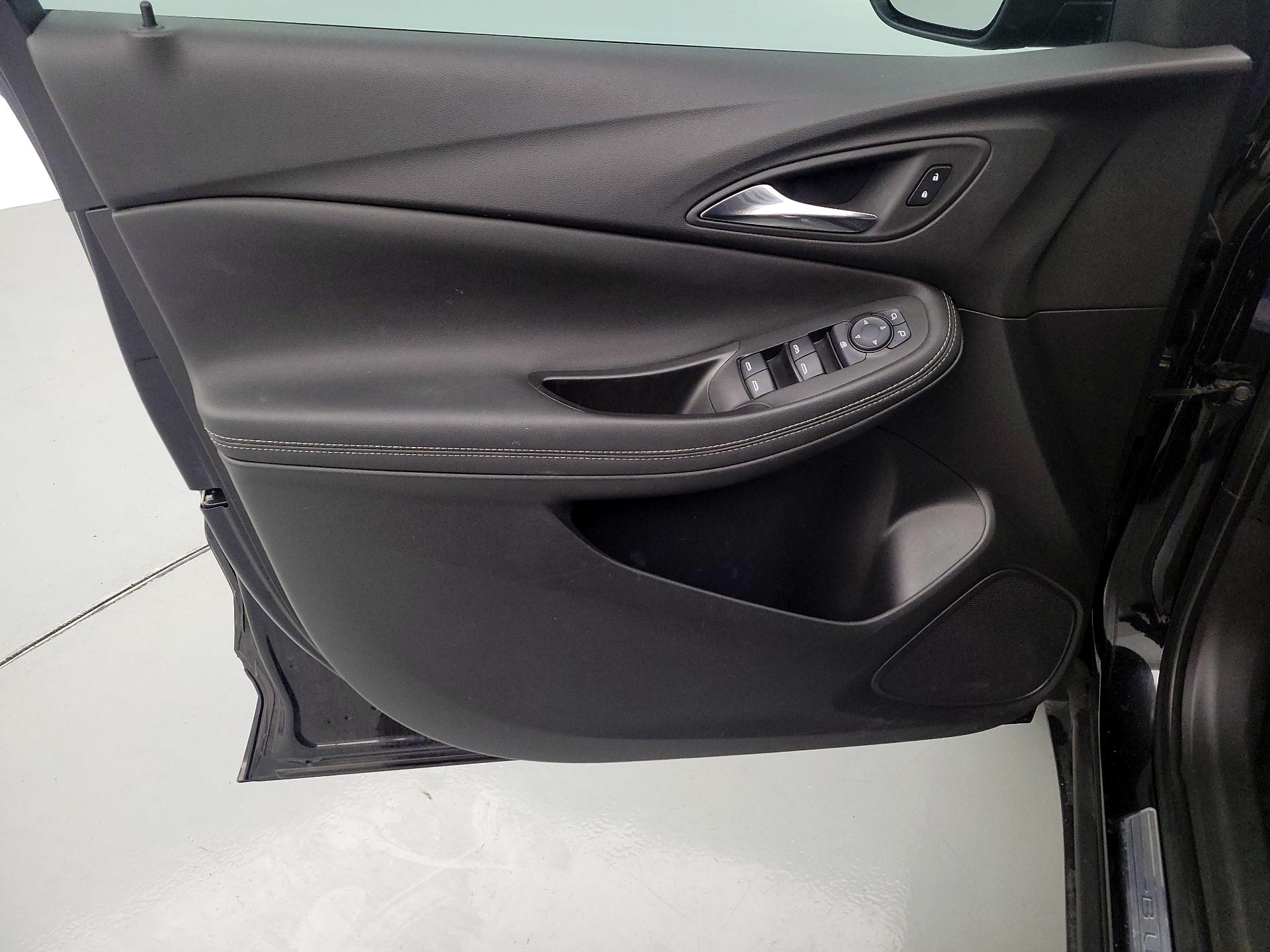 Thumbnail: 2023 Buick Encore GX - 12