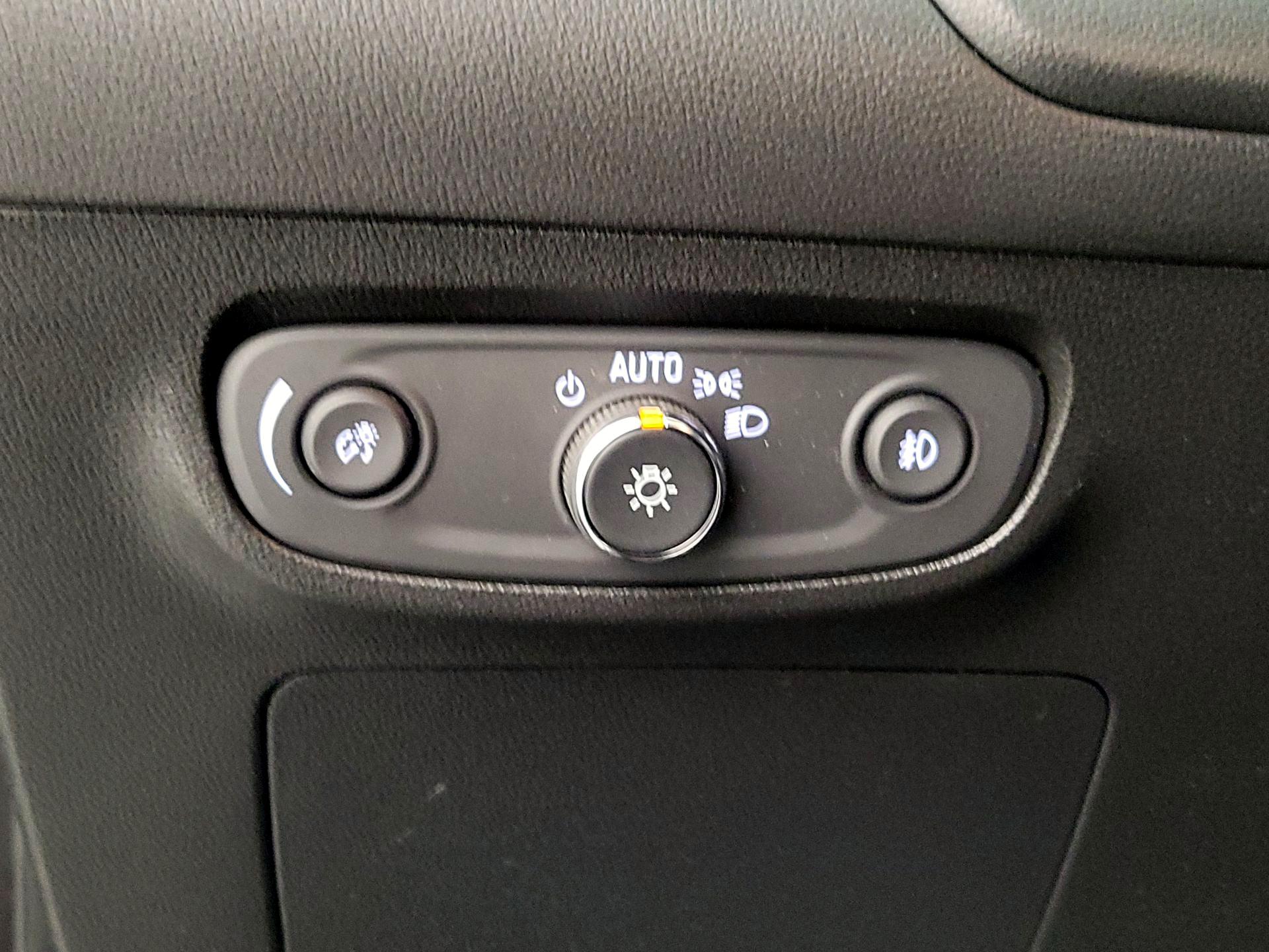 Thumbnail: 2023 Buick Encore GX - 13