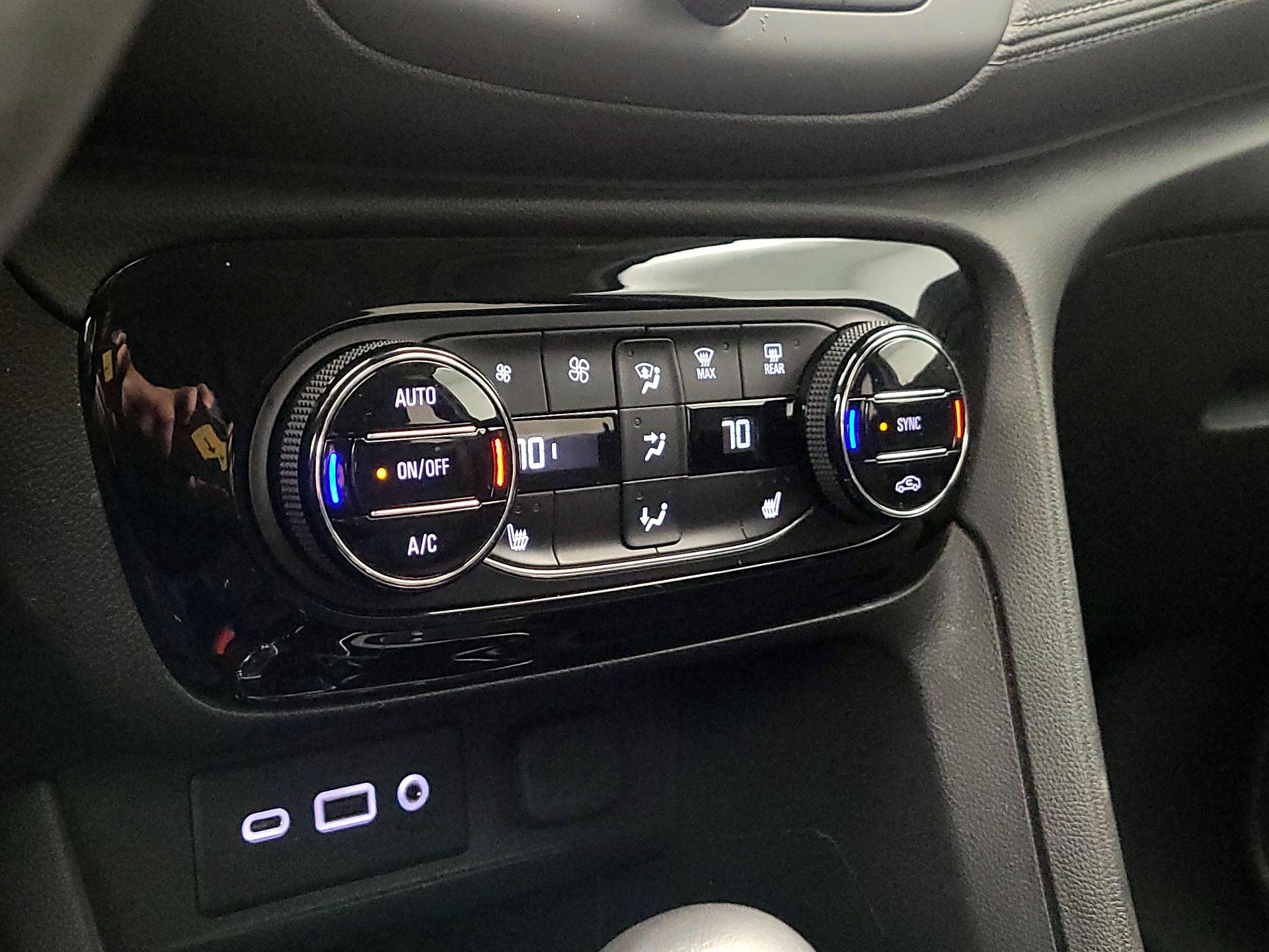 Thumbnail: 2023 Buick Encore GX - 16