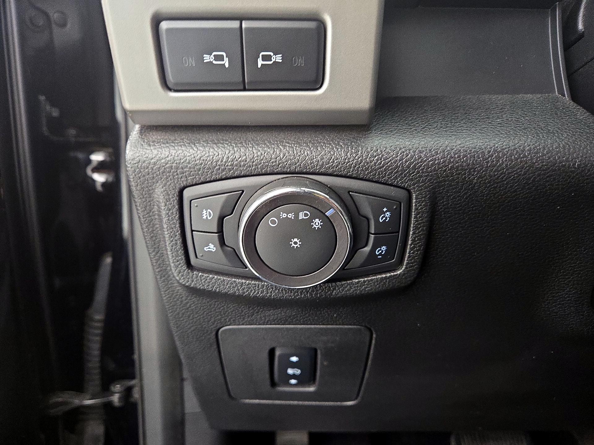 Thumbnail: 2017 Ford F-150 - 13