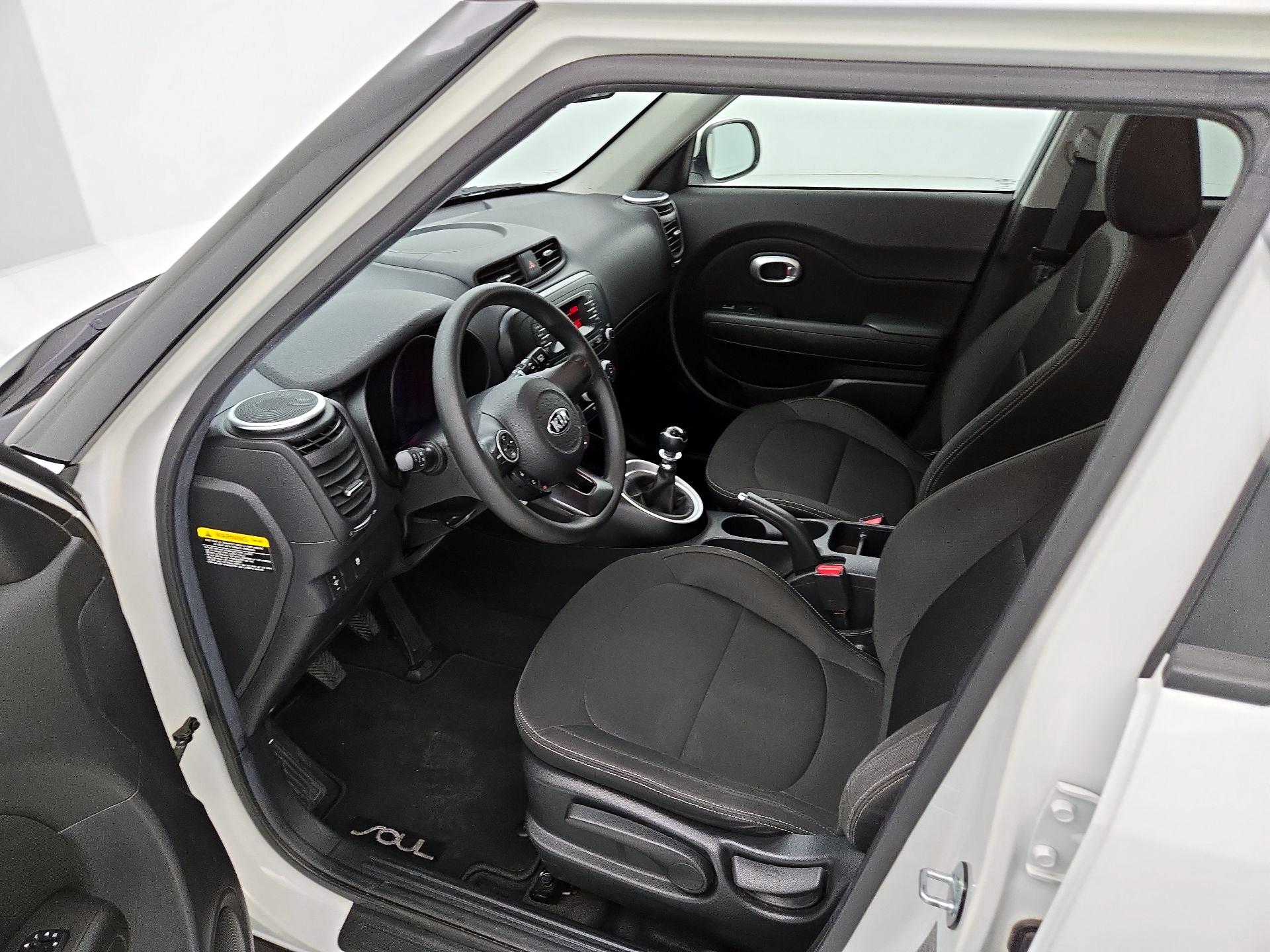 Thumbnail: 2016 Kia Soul - 11