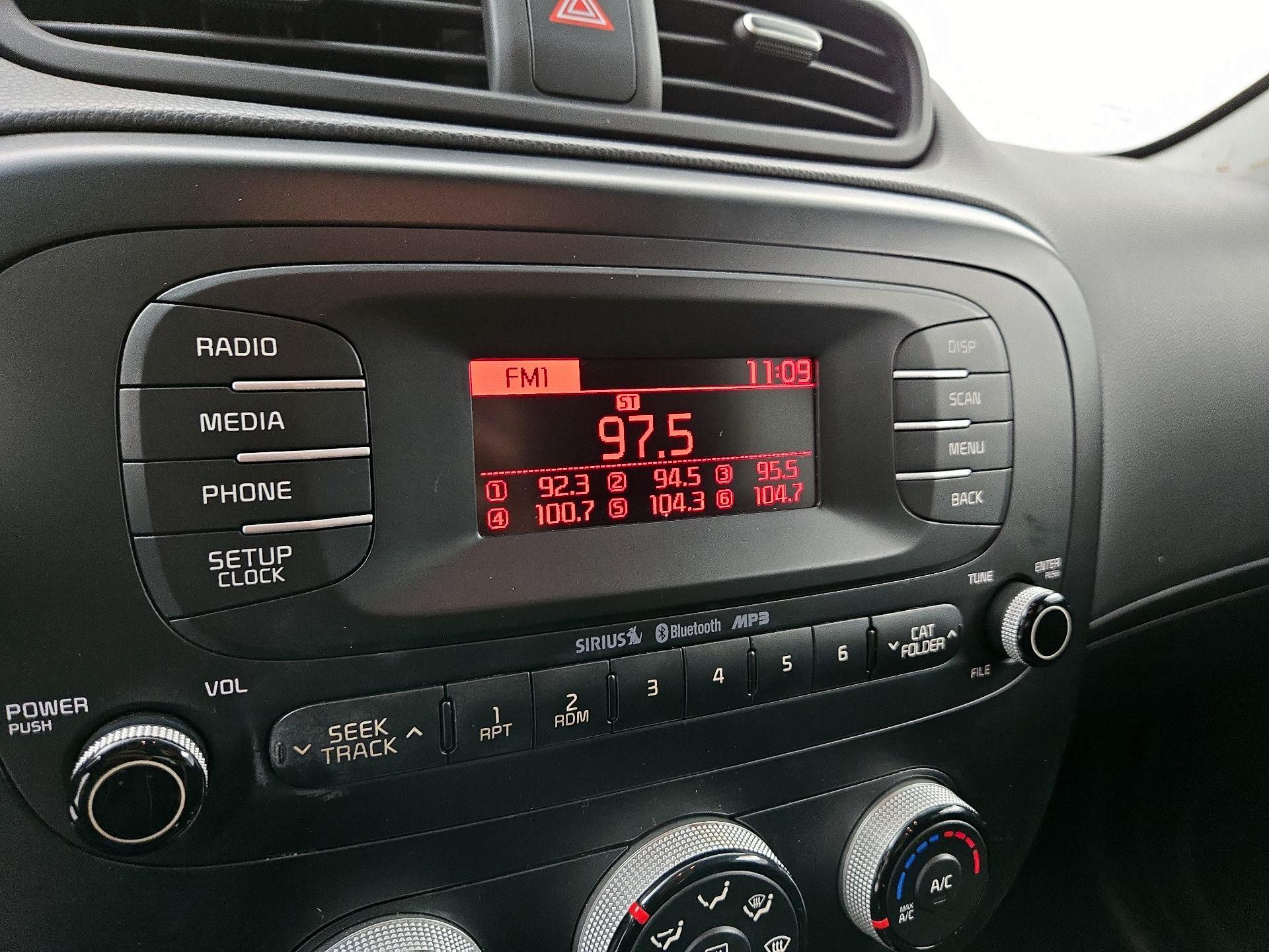 Thumbnail: 2016 Kia Soul - 14