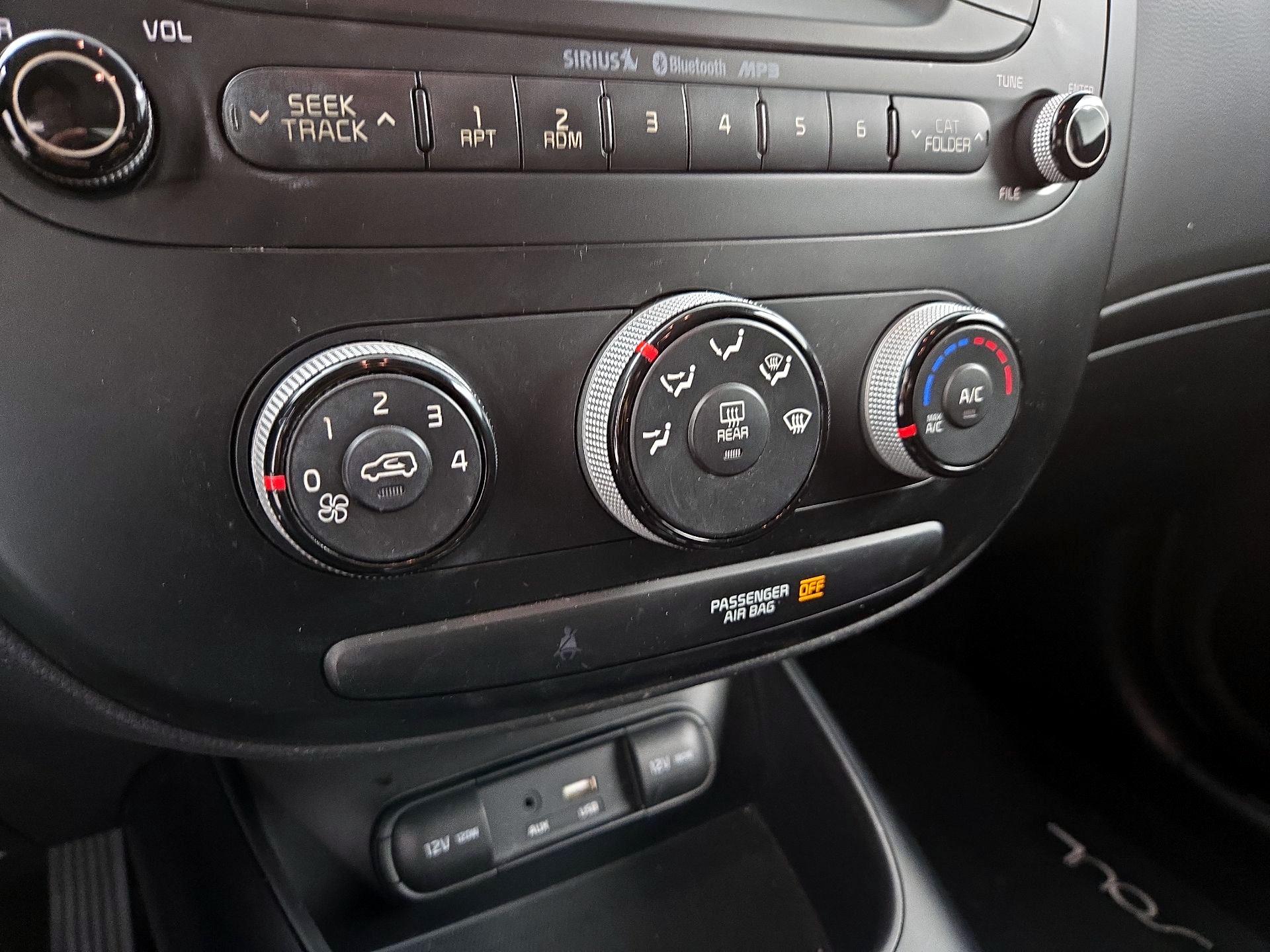 Thumbnail: 2016 Kia Soul - 15