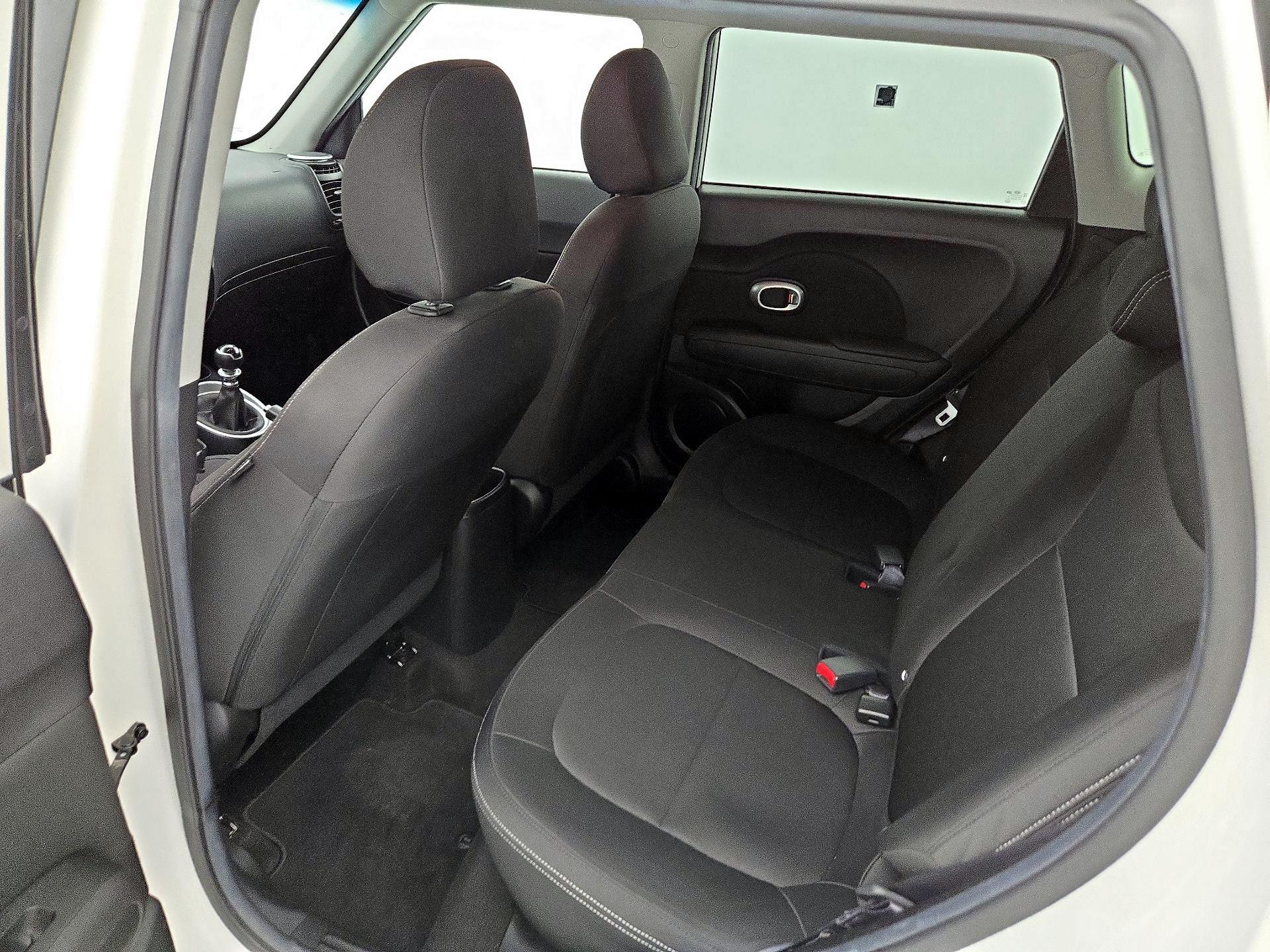 Thumbnail: 2016 Kia Soul - 18