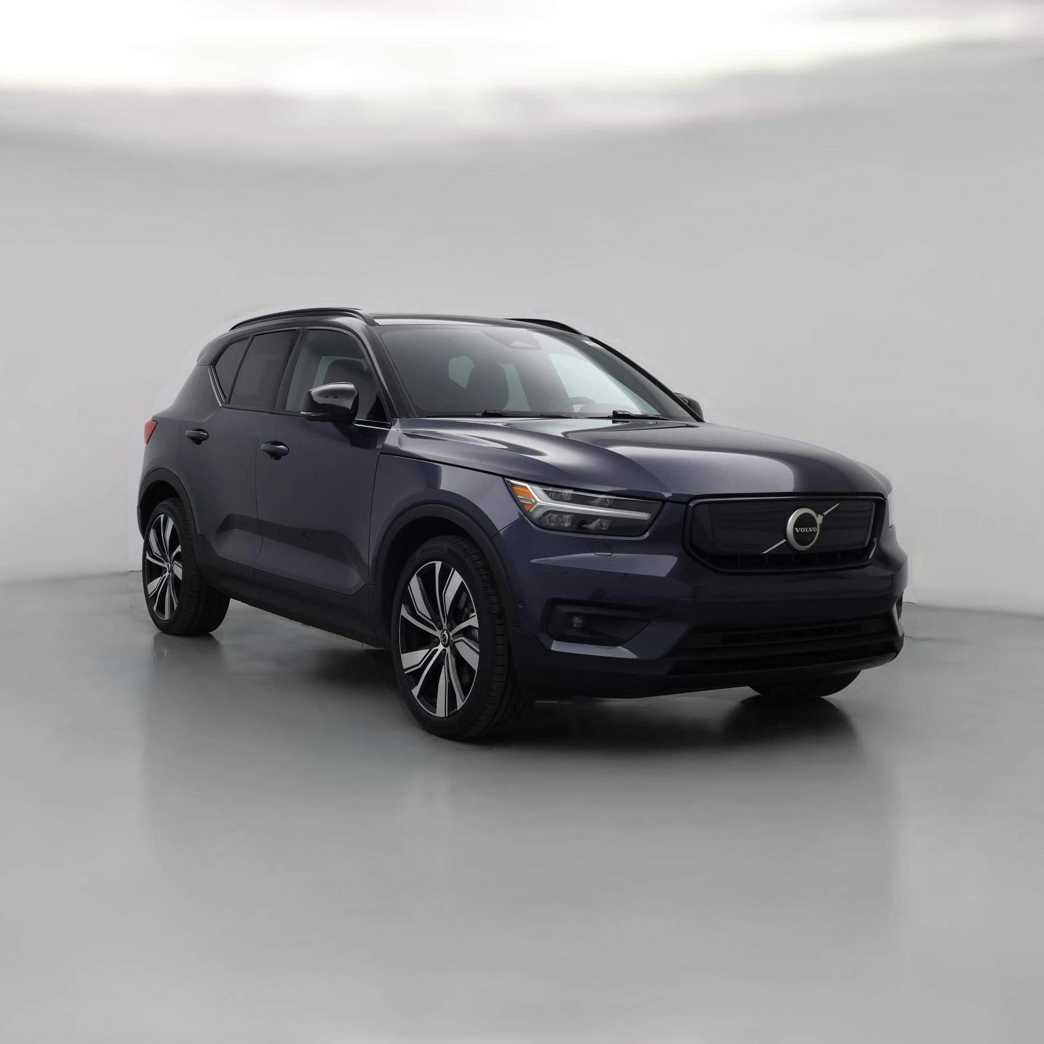 Thumbnail: 2022 Volvo XC40 - 1